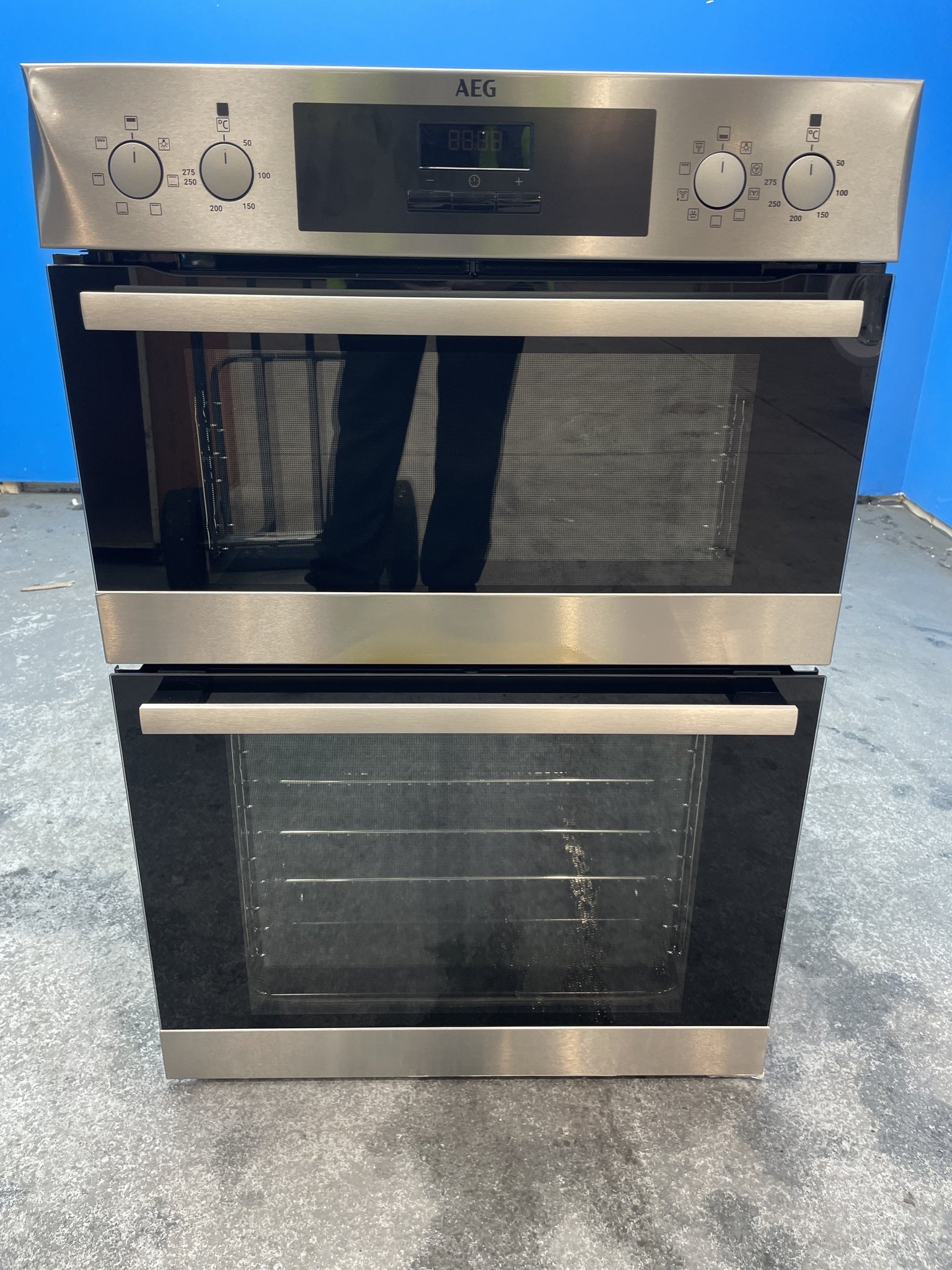 #GRC-158-204 - AEG DCB331010M SurroundCook Built-In Electric Double Oven