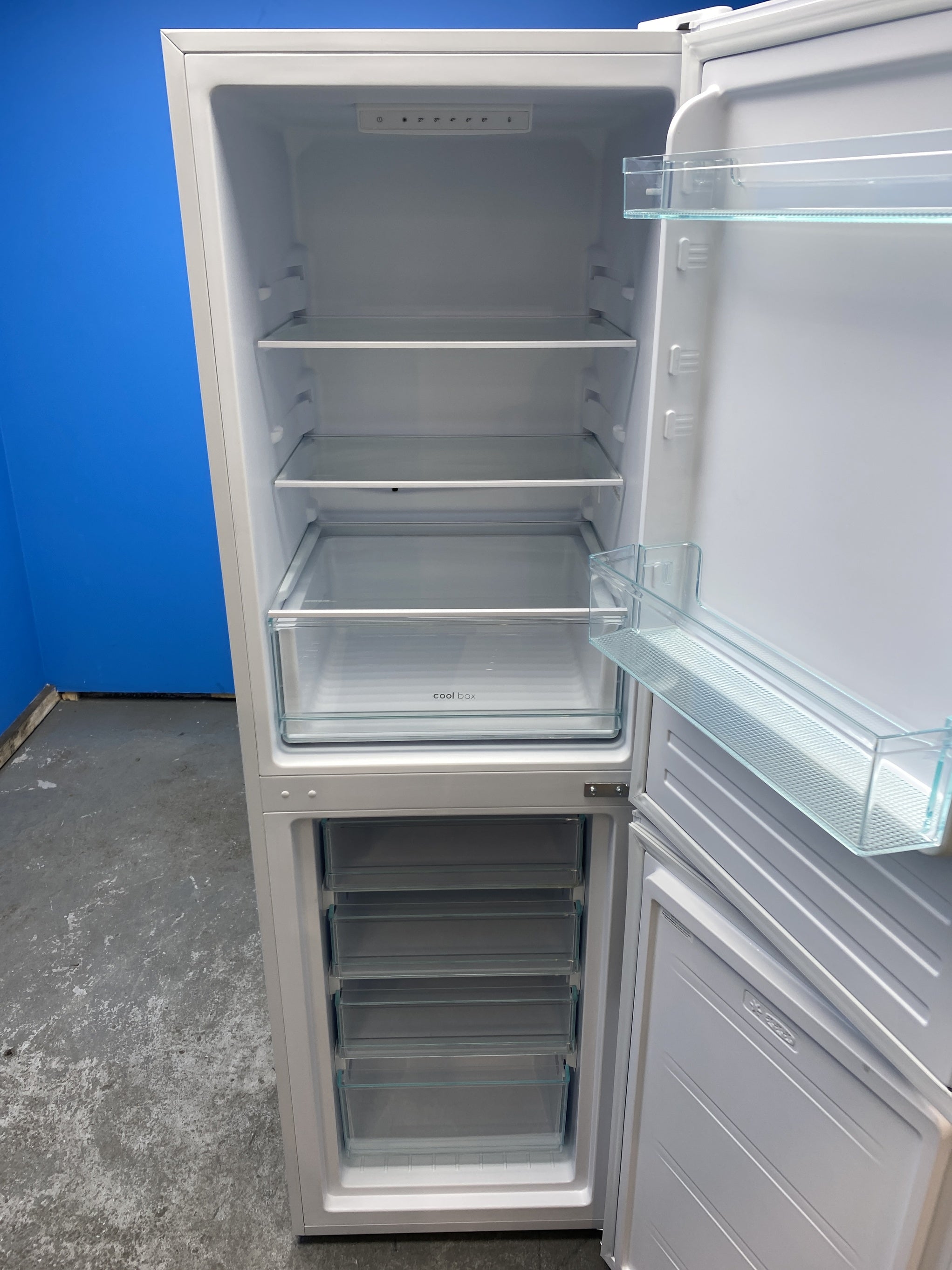 #GRC-152-041 - Candy CCT3L517EWK 252 Litre Combi Fridge Freezer