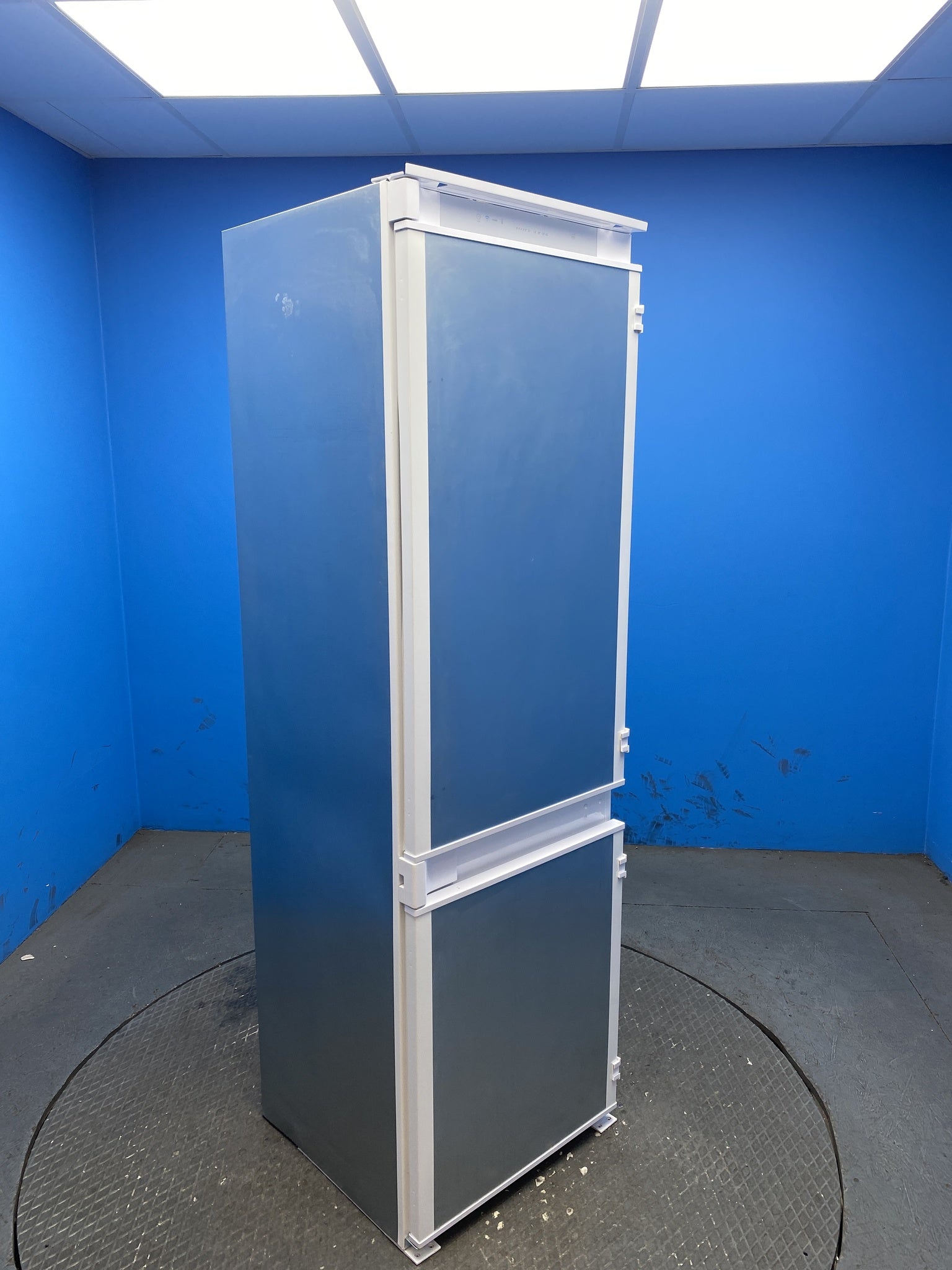 Candy CBT3518EWK Integrated 248 Litre Combi Fridge Freezer