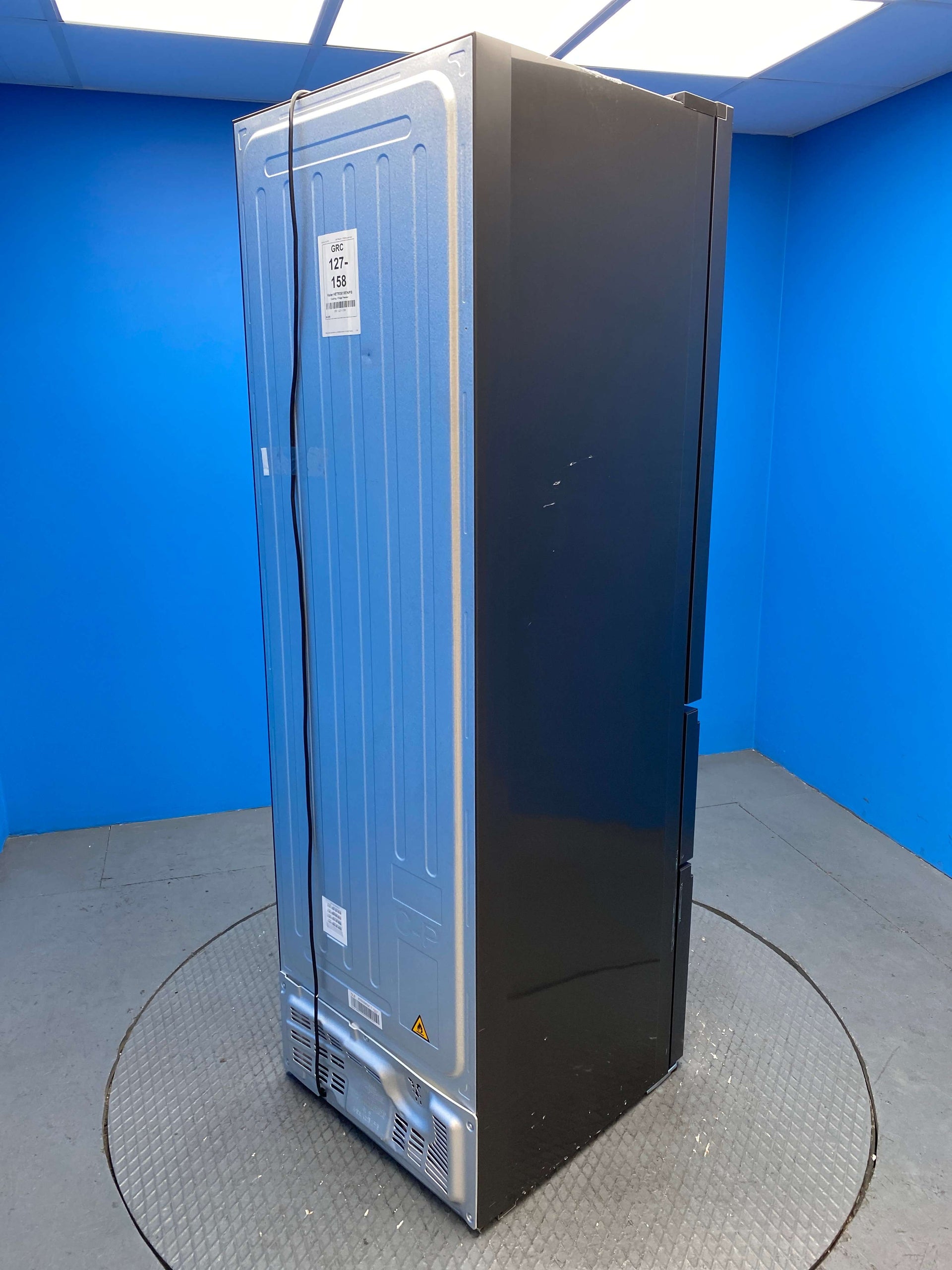 Haier Series 3 HETR3619ENPB 348L Total No Frost Fridge Freezer