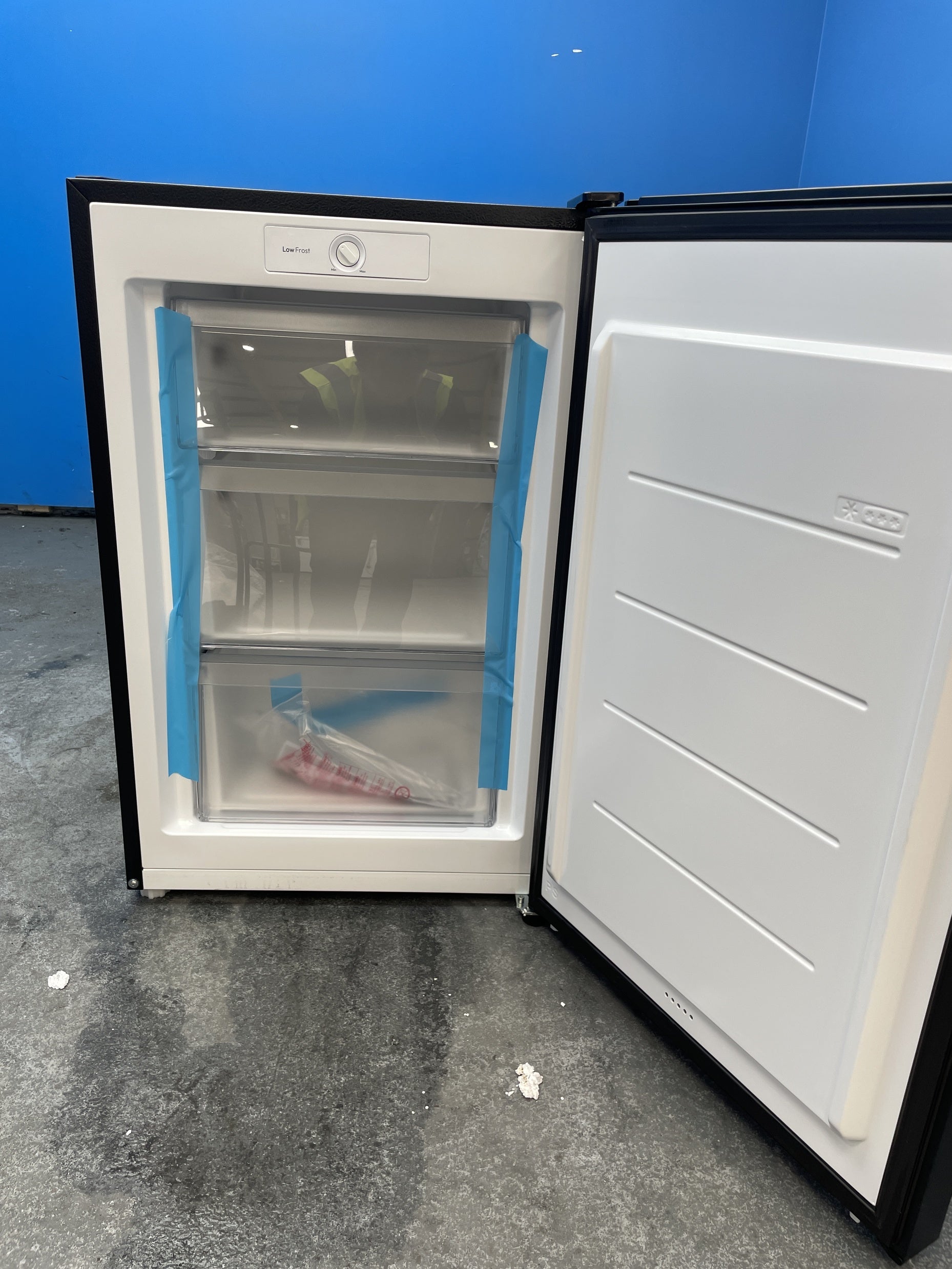 #GRC-158-396 - Hoover H-Freeze 300 HONUQ2L58EBK 90L Under Counter Freezer