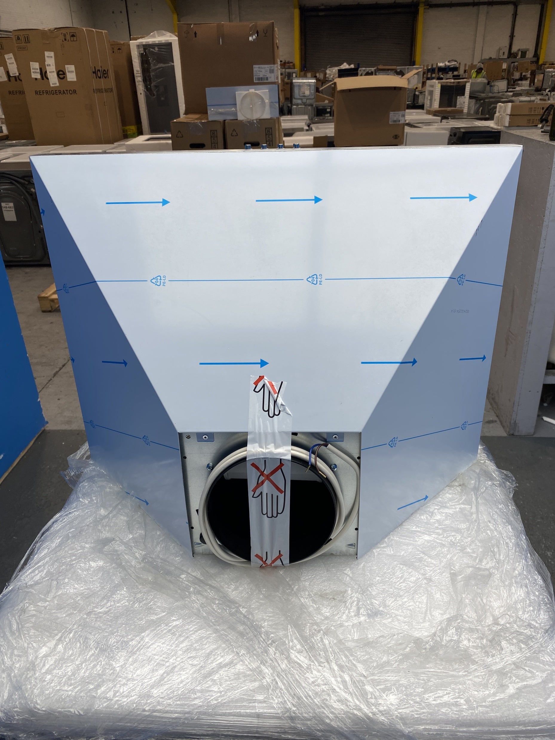 #GRC-150-205 - AEG LFC316X 60cm Stainless Steel Pyramid Chimney Hood