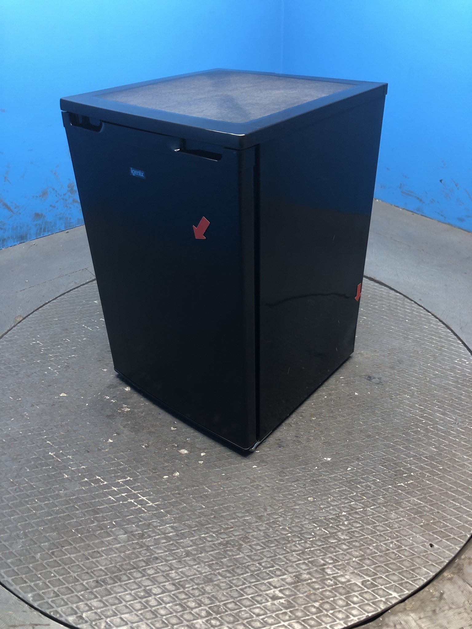 Igenix IG355B 94 Litre Under Counter Freezer