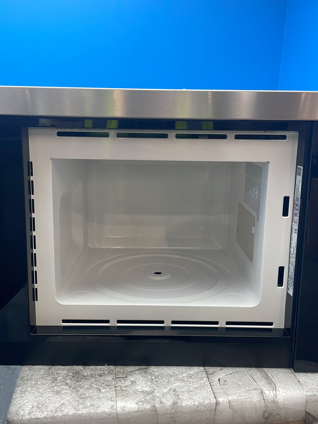 #GRC-154-162 - AEG 17L 800W Solo Built-In Microwave – Touch Control, Black