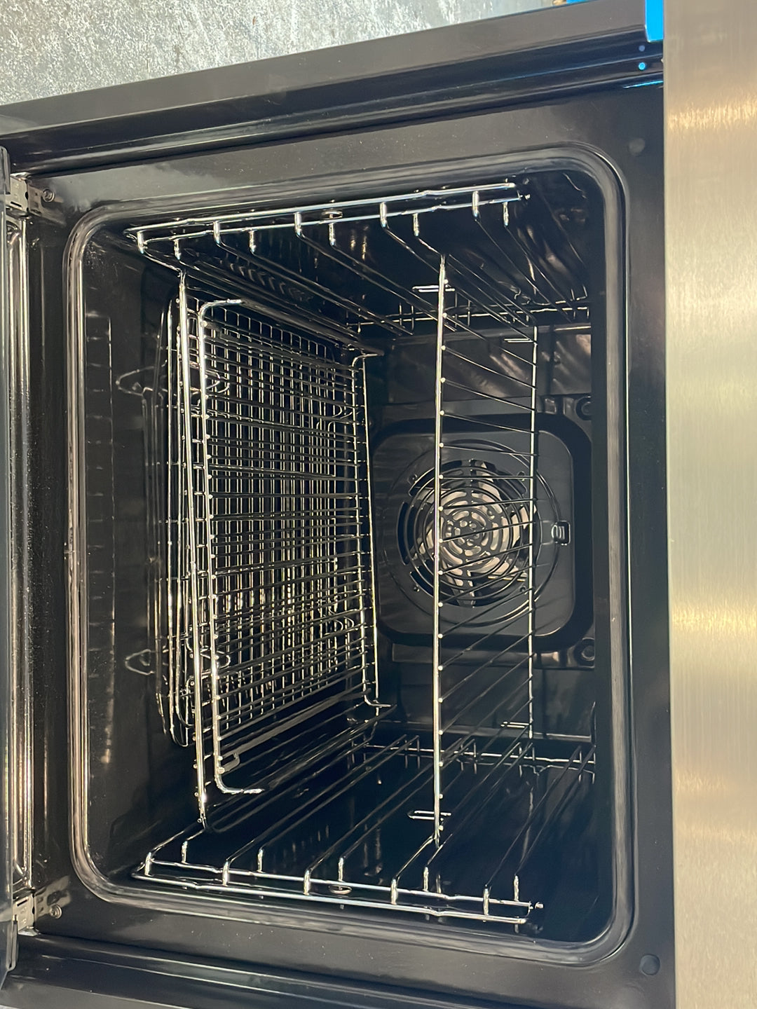 #GRC-156-024 - AEG 6000 SurroundCook 60cm Electric Double Oven – 108L Capacity, Self-Cleaning