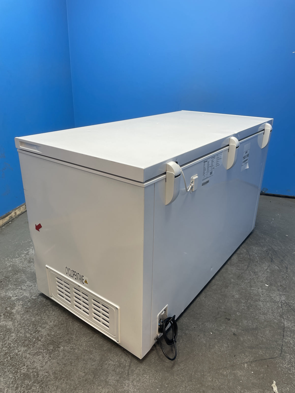 #GRC-163-150 - Hisense 372L Chest Freezer – Winter Guard, Hovering Door, White