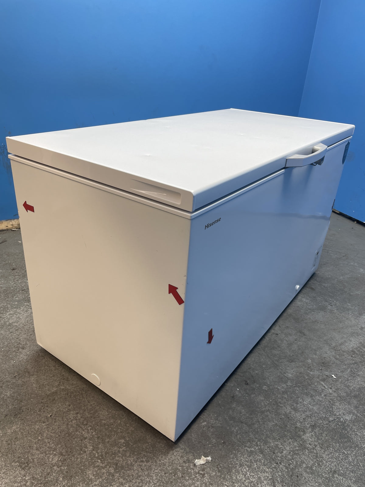 #GRC-163-150 - Hisense 372L Chest Freezer – Winter Guard, Hovering Door, White