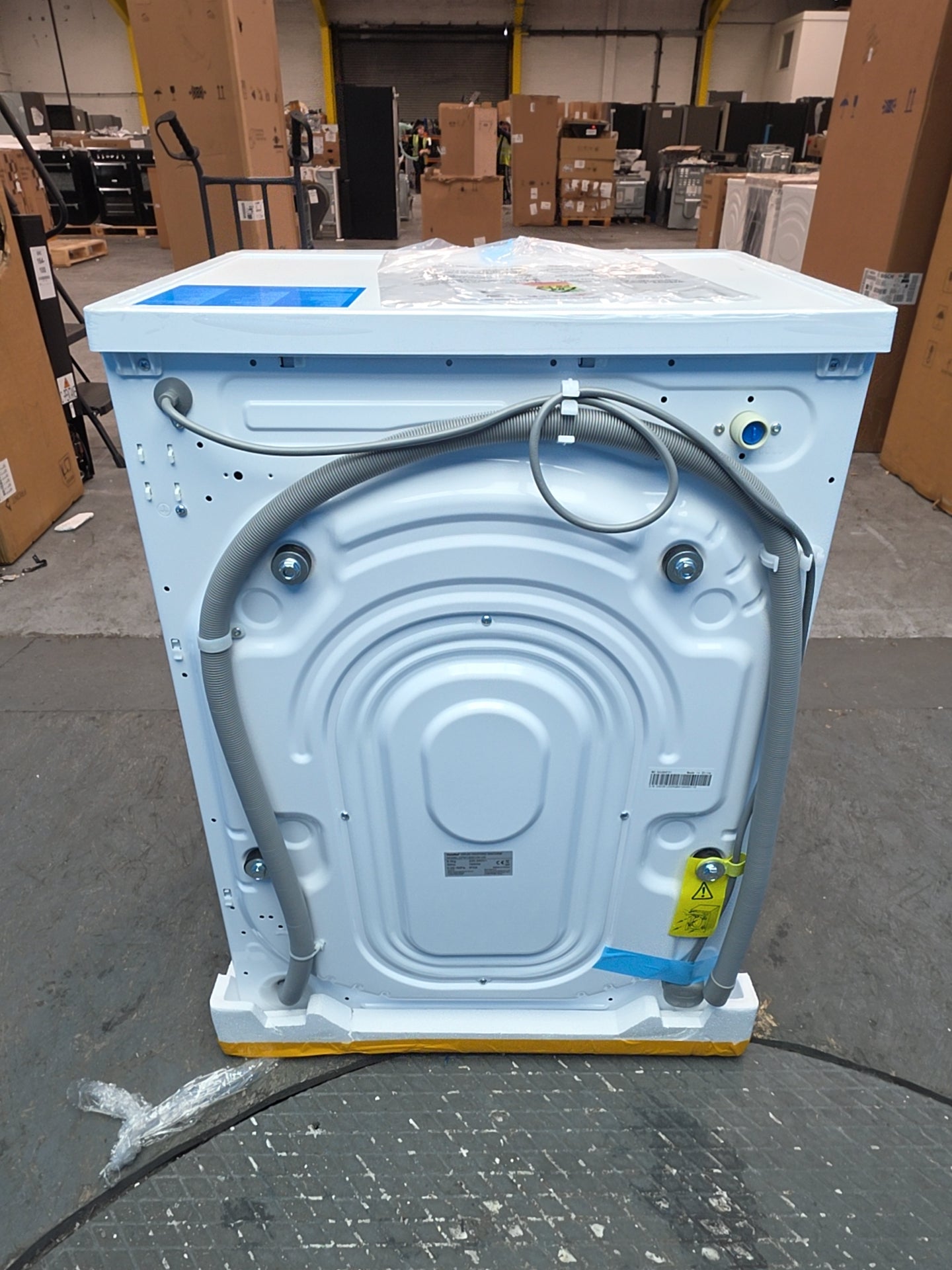 #GRC-163-269 - Comfee 8kg 1400rpm Washing Machine – Steam Clean, 15 Programmes & Delay Start