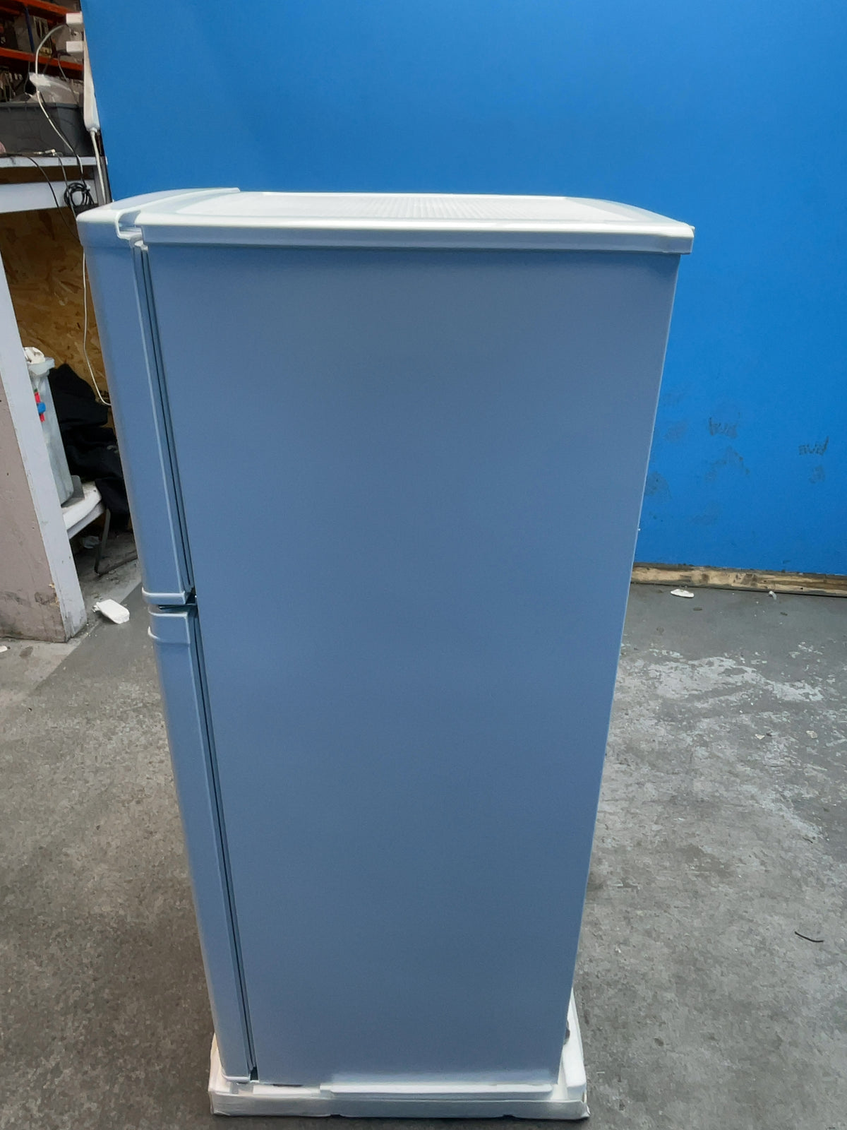 #GRC-163-958 - Candy 48cm Fridge Freezer – 117L, White, Manual Defrost