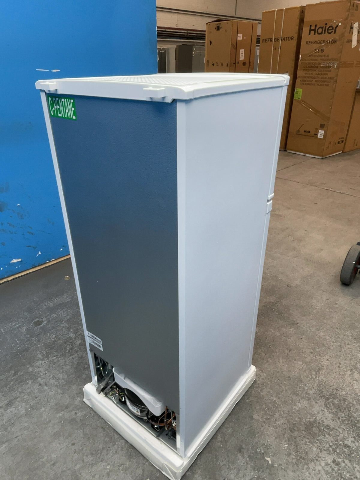 #GRC-163-958 - Candy 48cm Fridge Freezer – 117L, White, Manual Defrost