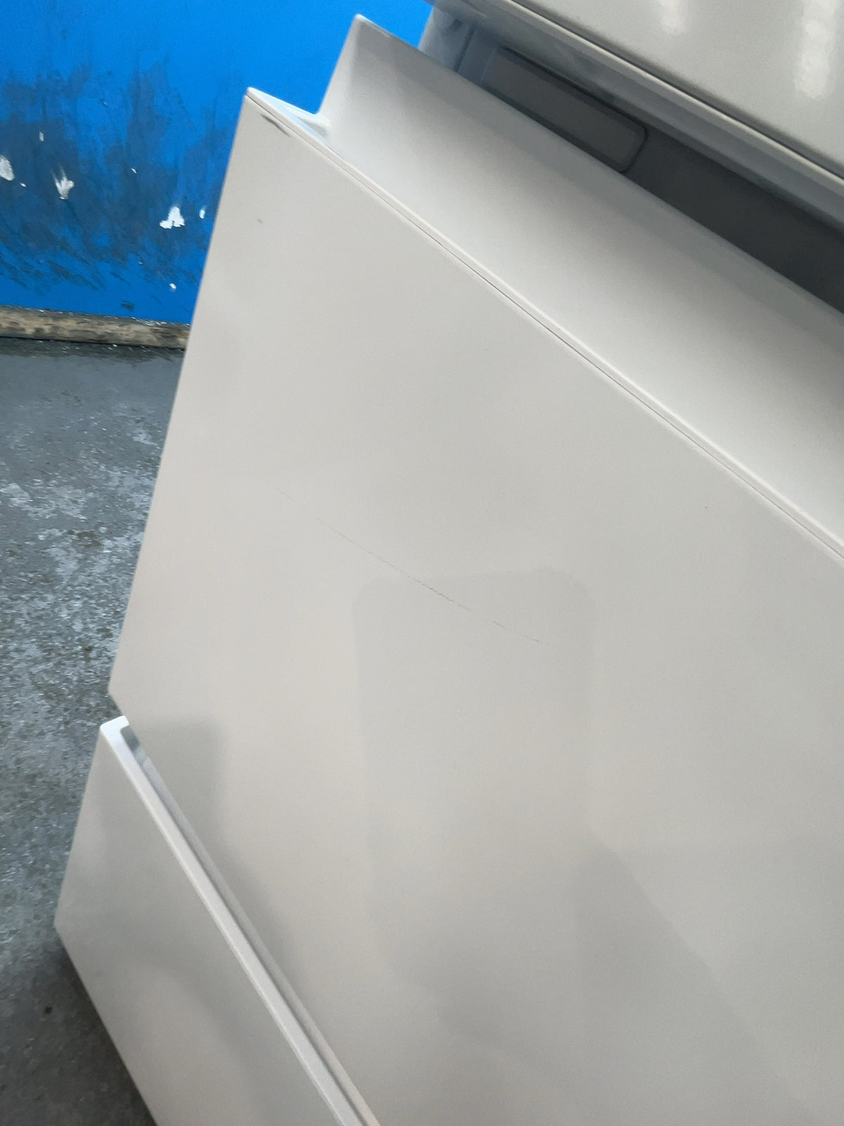 #GRC-163-974 - Haier 54.5cm 60/40 Fridge Freezer – 303L, White, Total No Frost, Smart WiFi