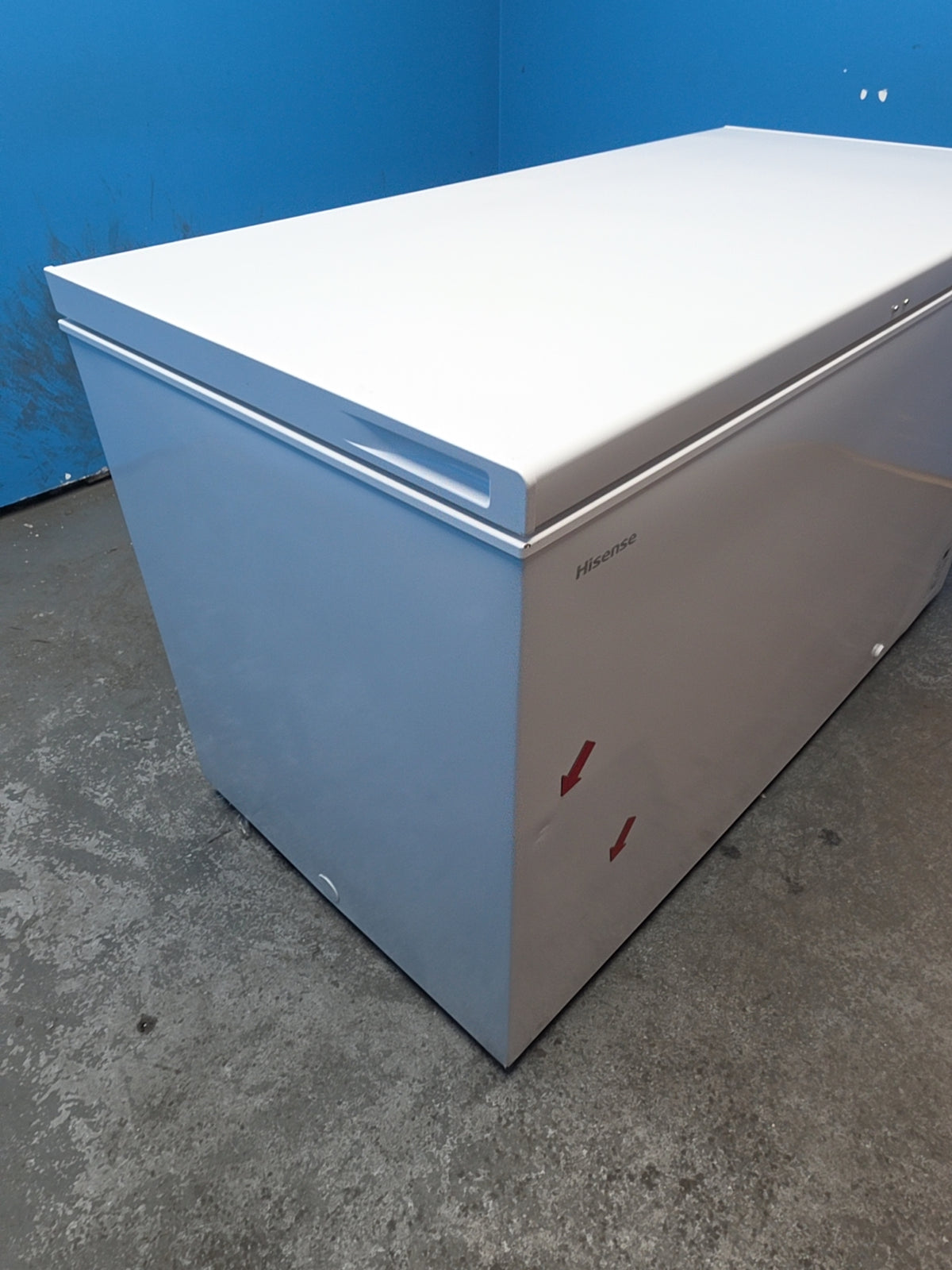 #GRC-164-034 - Hisense 372L Chest Freezer – Winter Guard, Hovering Door, White