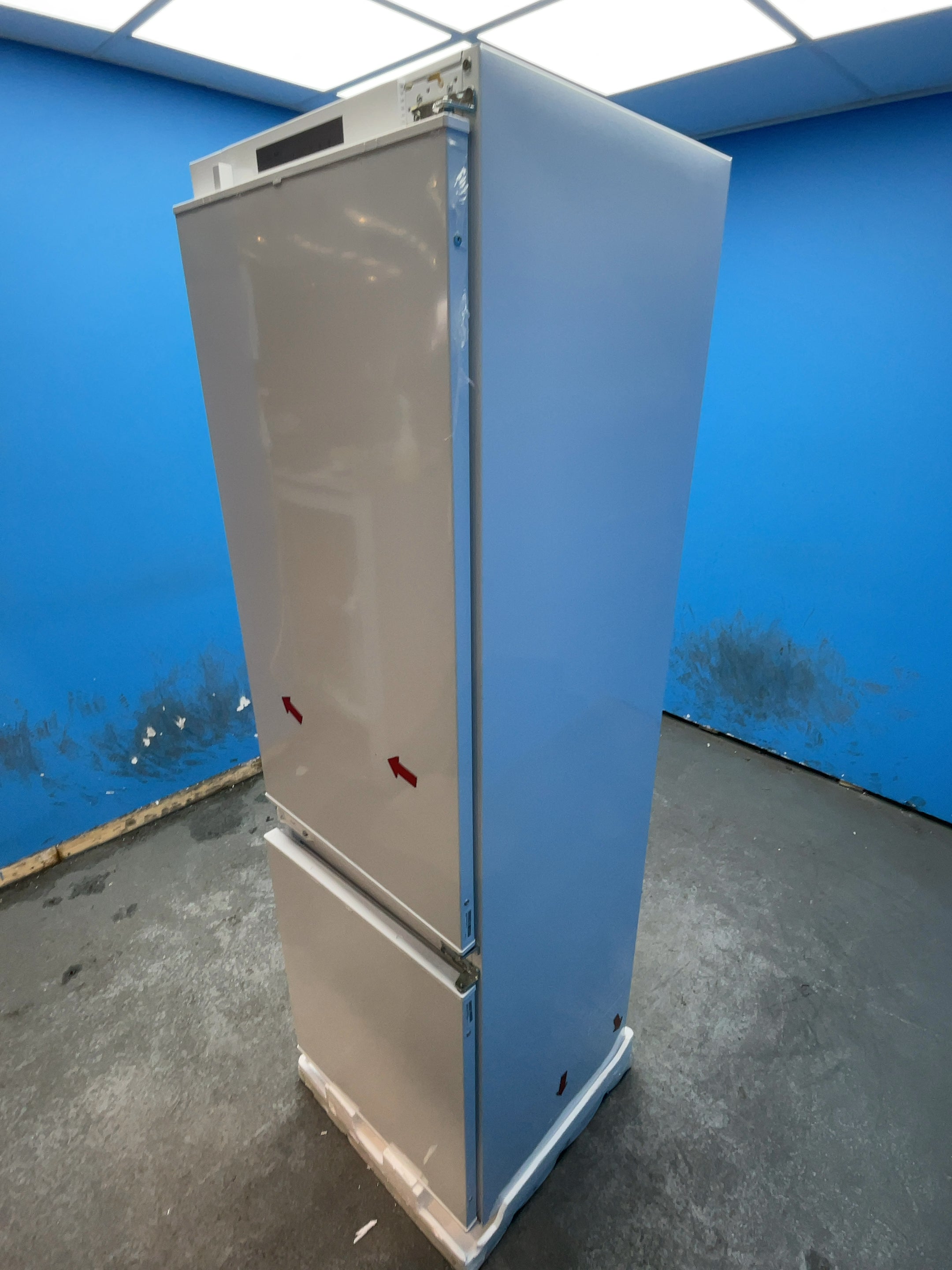 #GRC-164-091 - Haier Integrated 70/30 Fridge Freezer – 248L Capacity, Total No Frost, White