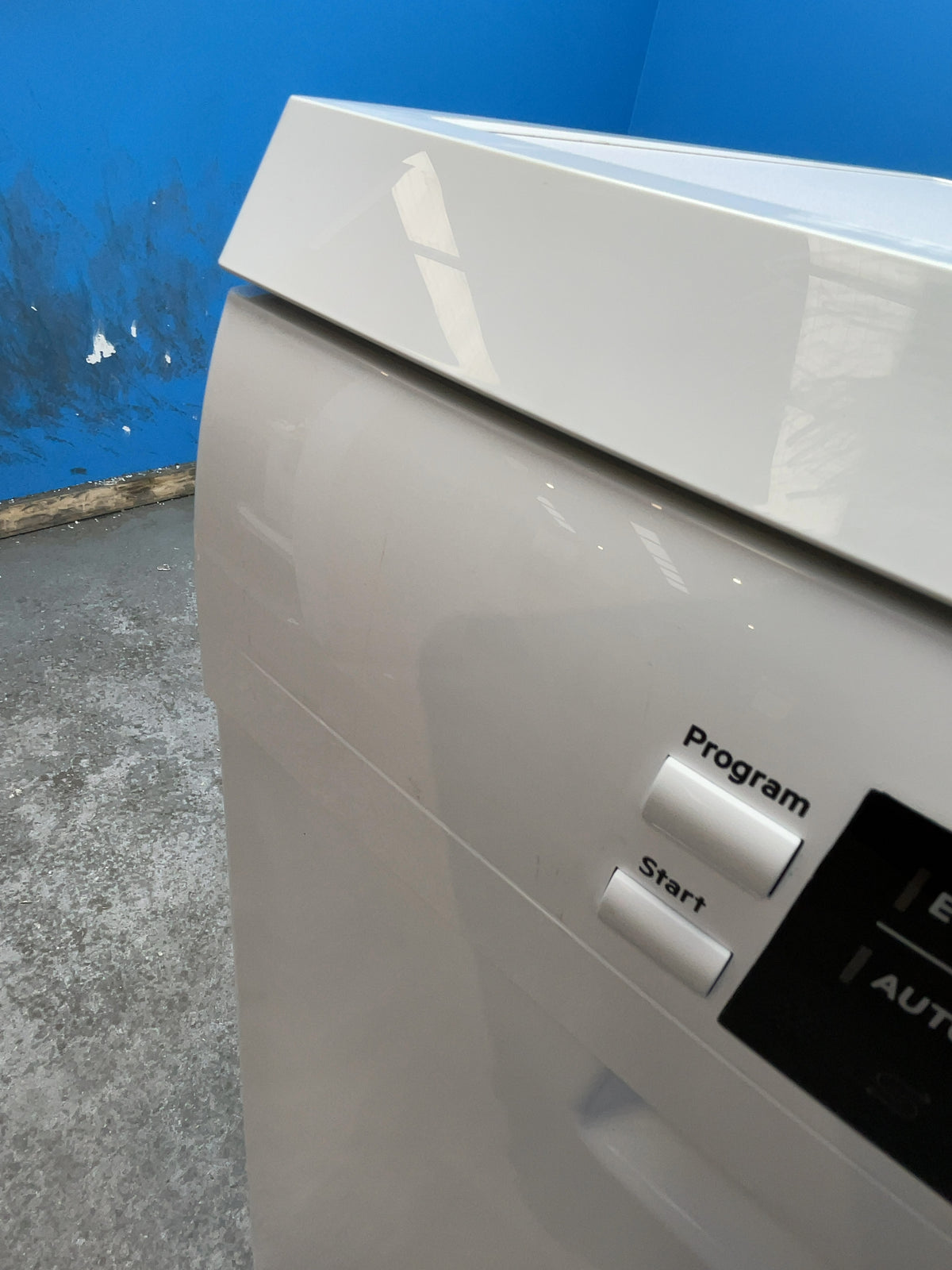 #GRC-164-148 - AEG 6000 Slimline Dishwasher – 9 Place, SatelliteClean, AirDry, White