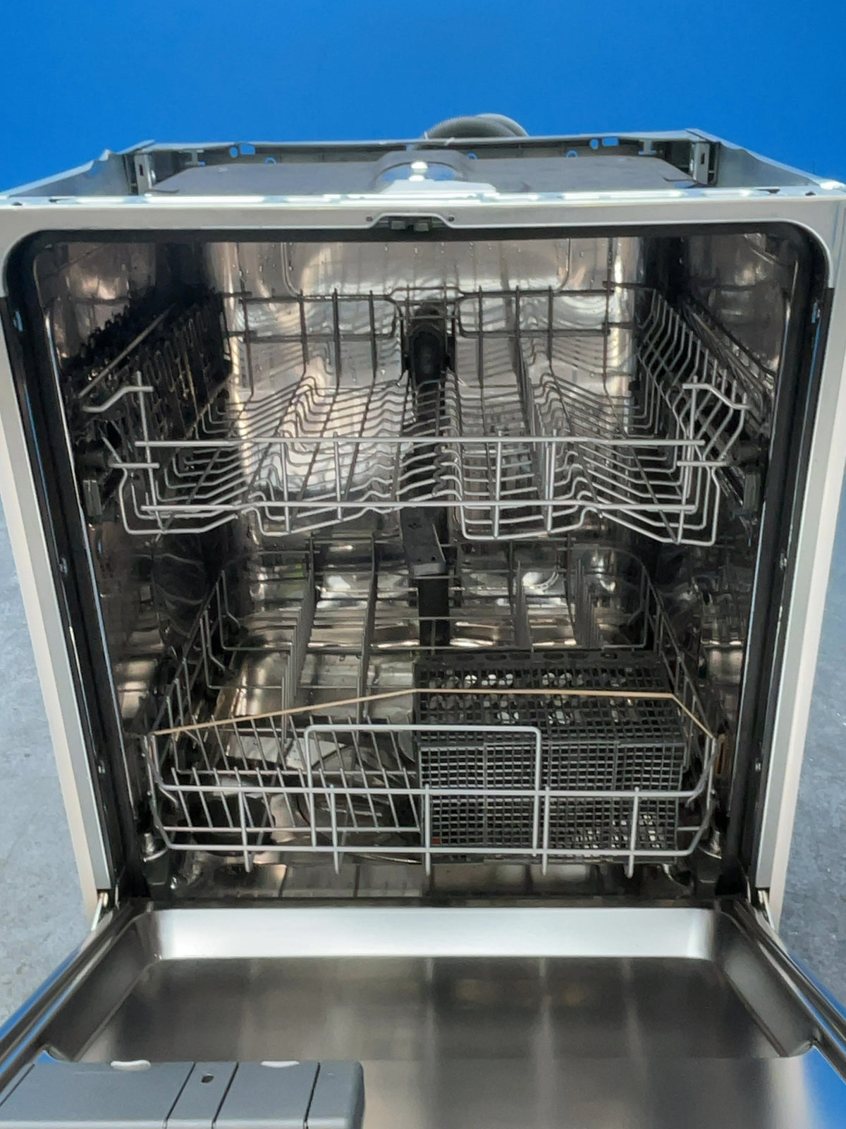 #GRC-164-192 - AEG 5000 Series 60cm Integrated Dishwasher – 13 Place Settings, AirDry, Silver