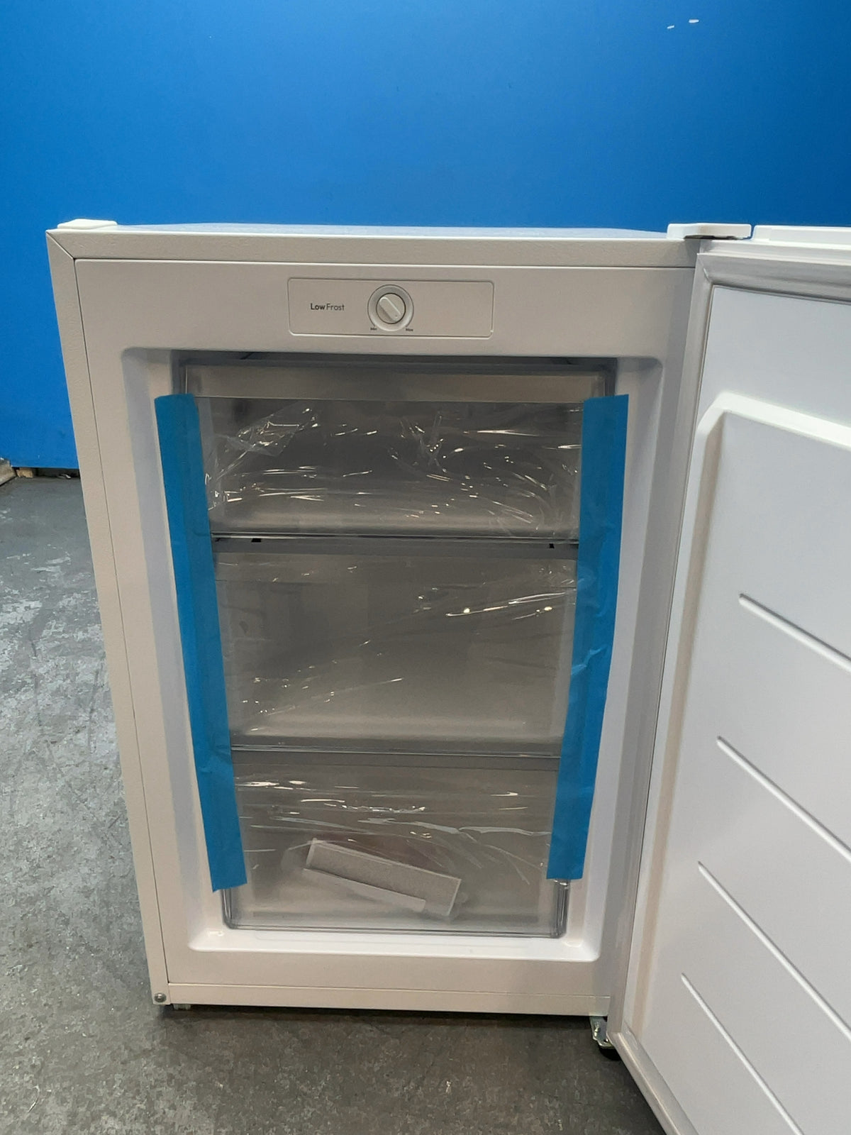 #GRC-164-244 - Hoover H-Freeze 300 Undercounter Freezer – 90L, Low Frost, White