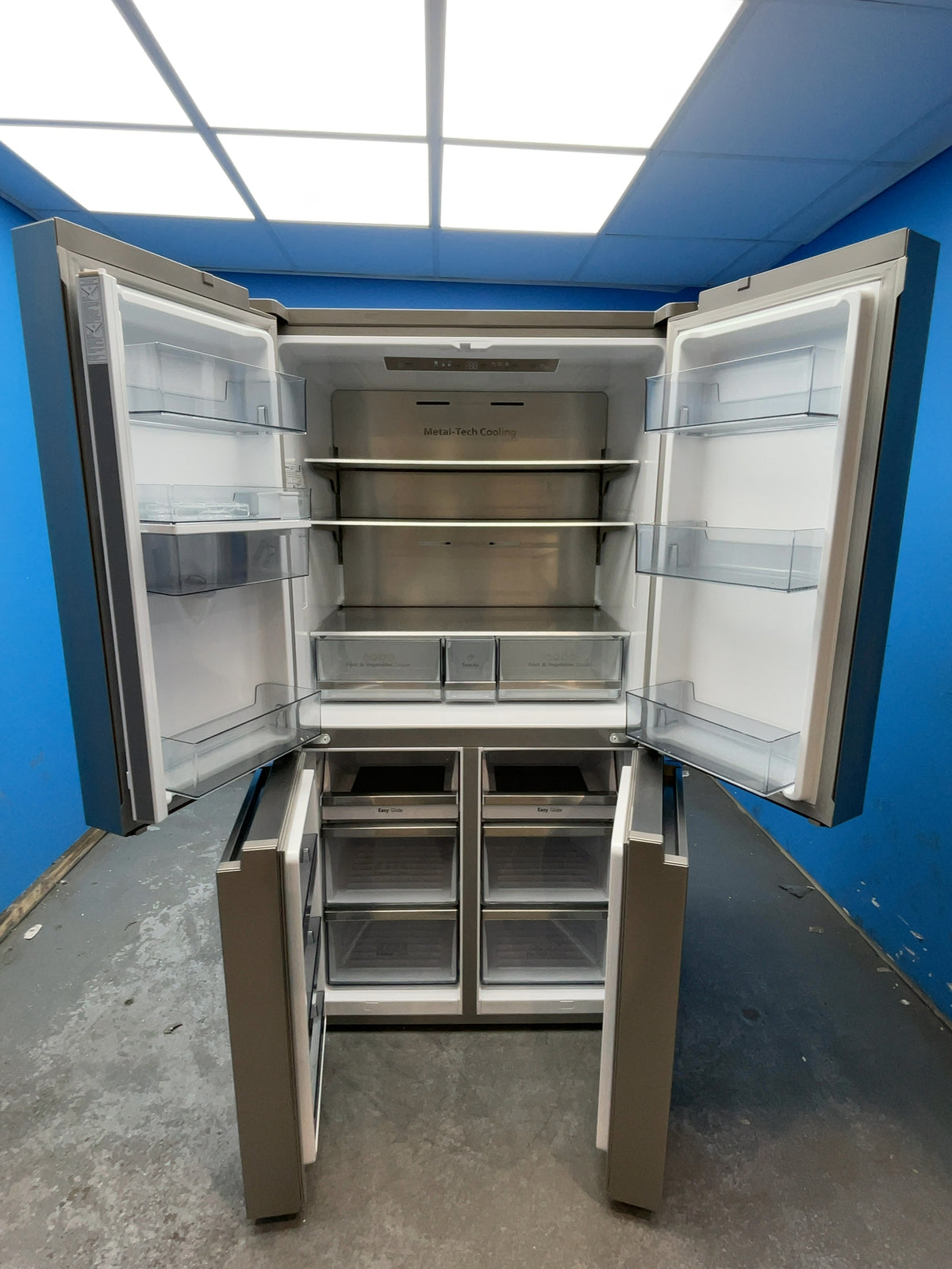 #GRC-164-670 - Hisense American Style Fridge Freezer – 606L, Stainless Steel, Total No Frost