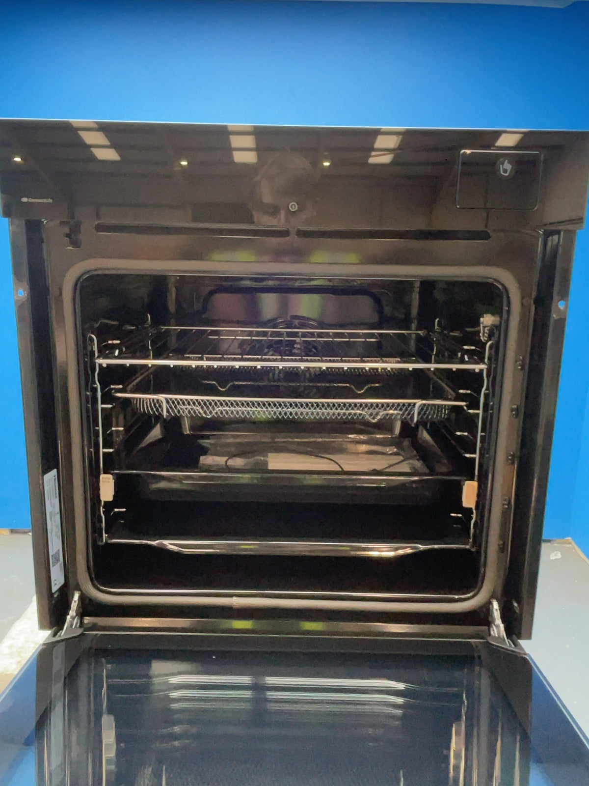 #GRC-164-682 - Hisense Hi8 BlackLine 60cm Electric Single Oven – 77L Capacity, Pyrolytic Self-Clean
