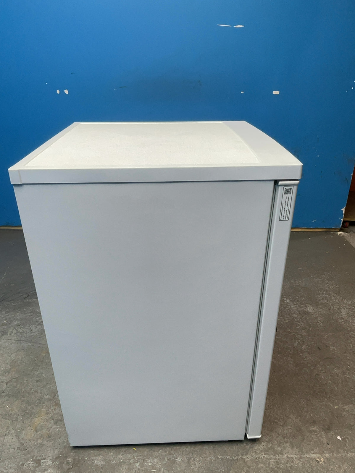 #GRC-164-727 - Bosch Series 2 56cm Under Counter Fridge – 134L Capacity, MultiBox Drawer