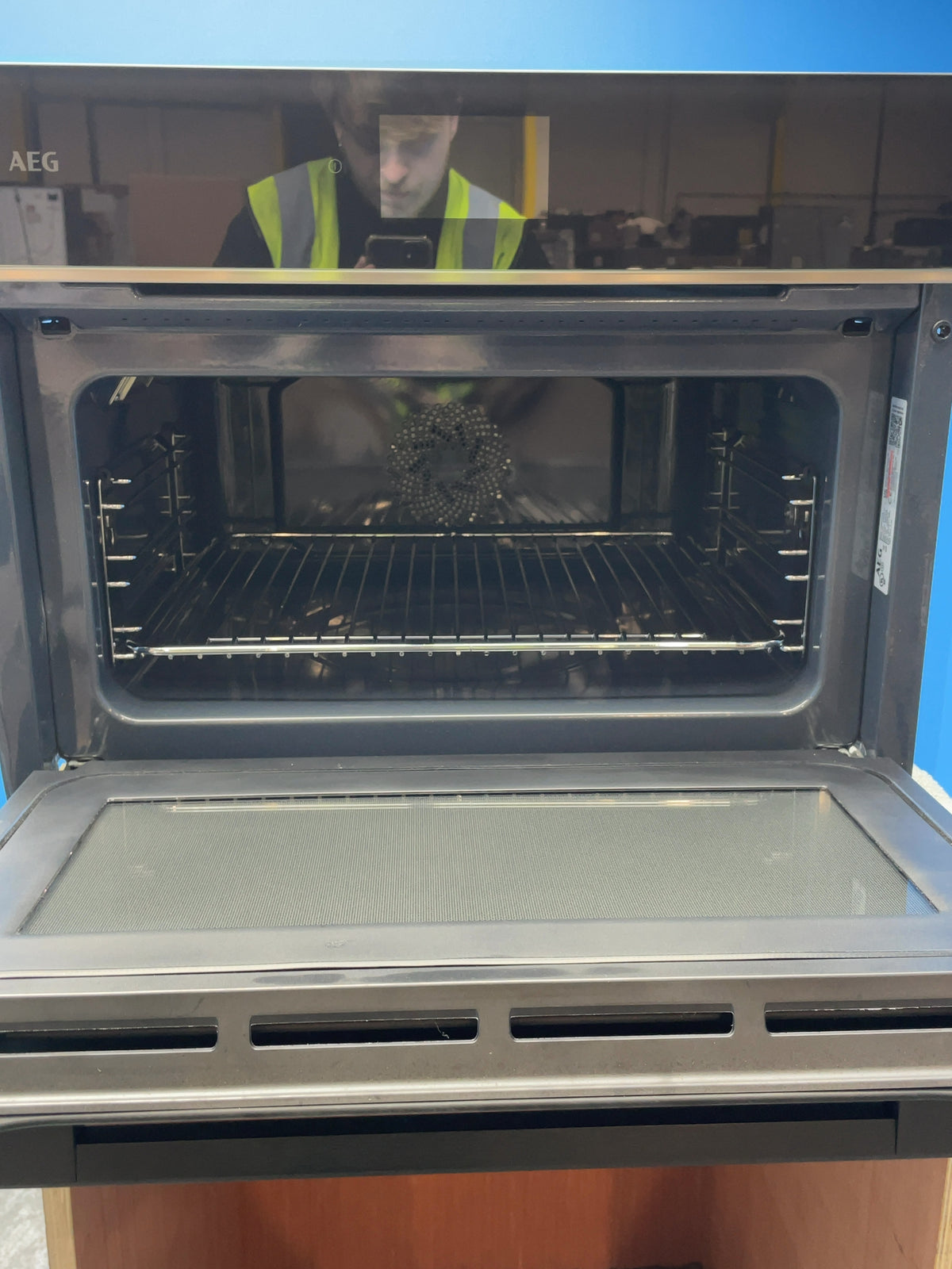 #GRC-164-760 - AEG 8000 MealAssist CombiQuick Microwave & Compact Oven – Food Sensor