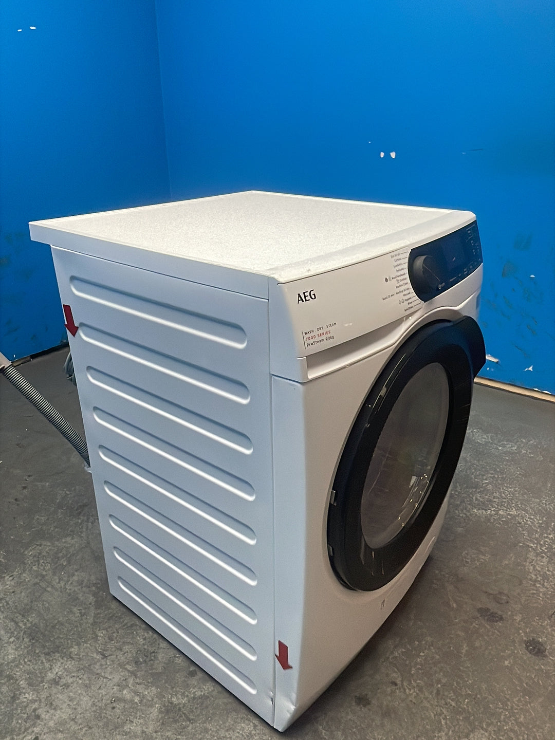 #GRC-164-772 - AEG 7000 Series 9kg/6kg 1600rpm Washer Dryer – ProSteam Technology, PreciseLoad, White