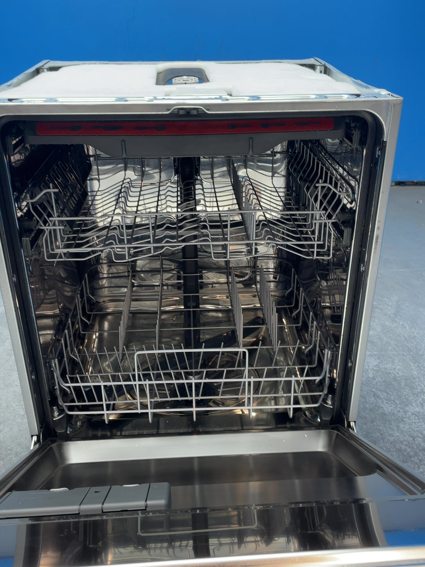 #GRC-164-784 - AEG 60cm Integrated Dishwasher – 16 Place Settings, AirDry, MaxiFlex, C Rated