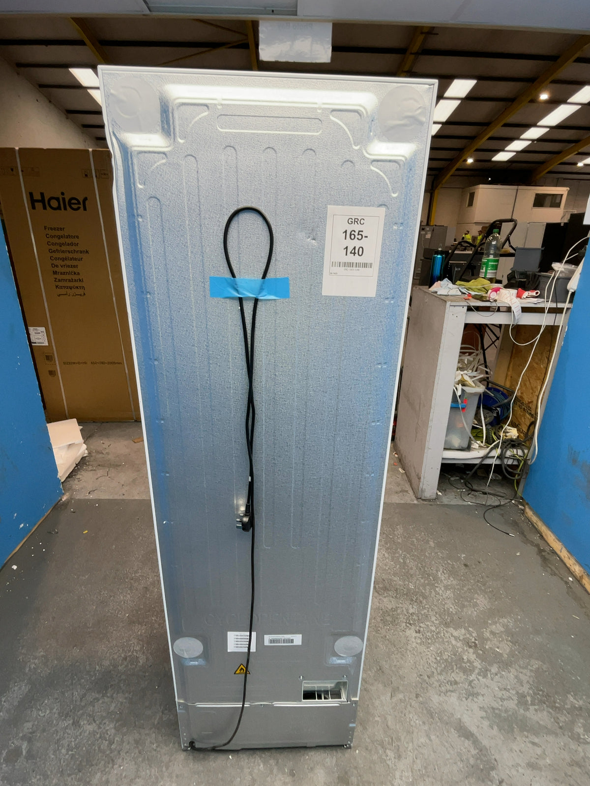#GRC-165-140 - Hoover 54cm Integrated Fridge Freezer – 268L, White, Low Frost, Smart WiFi