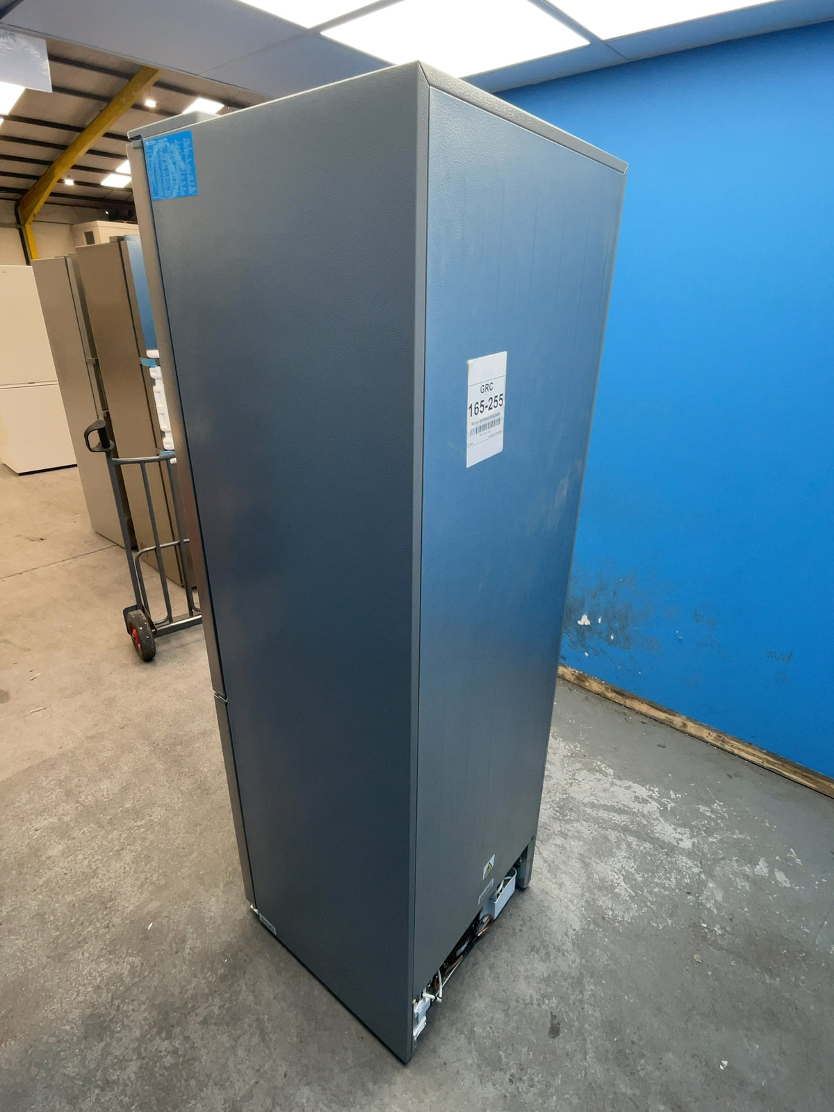 #GRC-165-255 - Midea 60cm Freestanding Fridge Freezer – 310L Capacity, Total No Frost, Non-Plumbed Water Dispenser