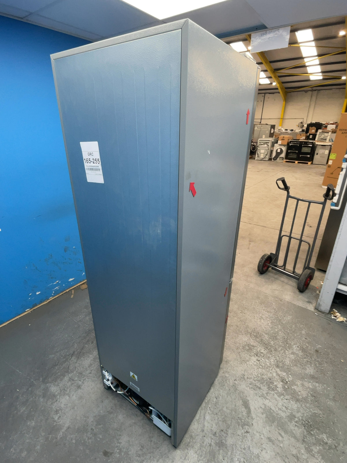 #GRC-165-255 - Midea 60cm Freestanding Fridge Freezer – 310L Capacity, Total No Frost, Non-Plumbed Water Dispenser