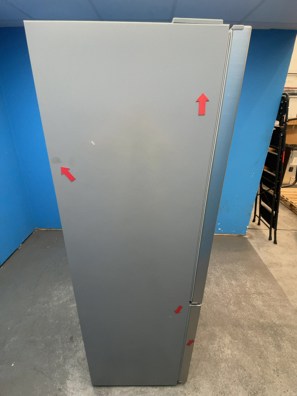 #GRC-165-255 - Midea 60cm Freestanding Fridge Freezer – 310L Capacity, Total No Frost, Non-Plumbed Water Dispenser