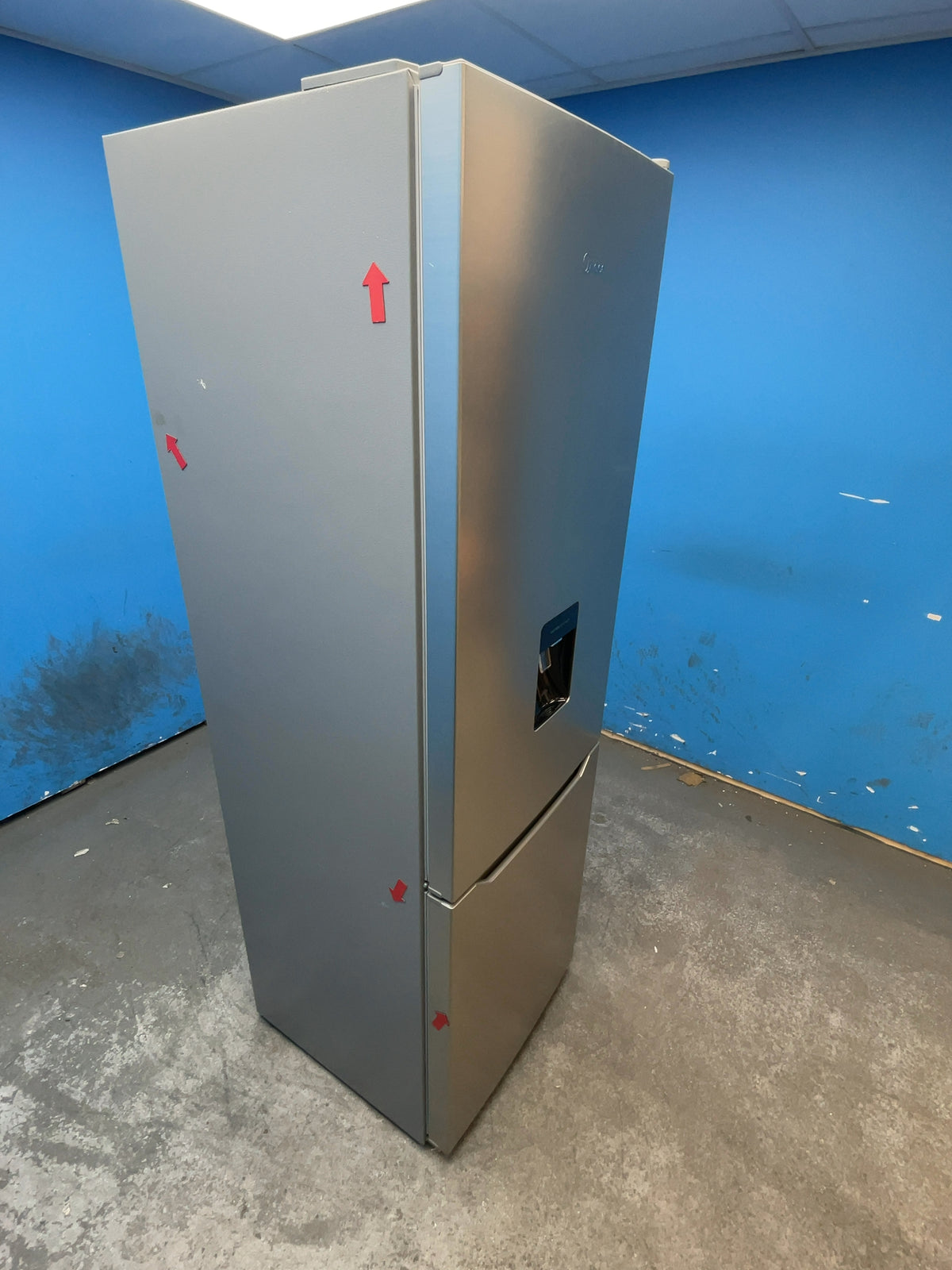 #GRC-165-255 - Midea 60cm Freestanding Fridge Freezer – 310L Capacity, Total No Frost, Non-Plumbed Water Dispenser