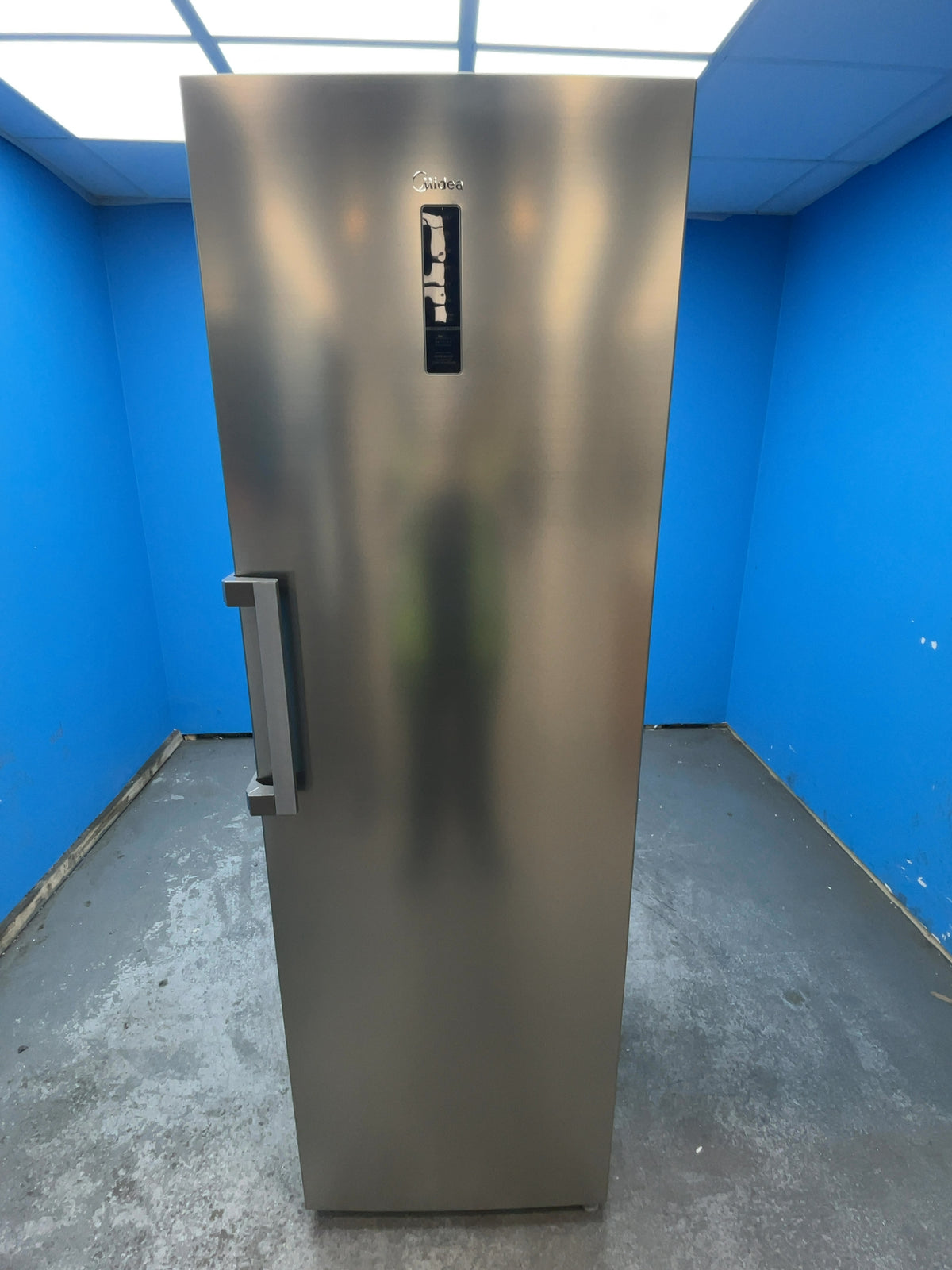 #GRC-165-256 - Midea 60cm Tall Larder Fridge – 359L Capacity, Multi Air Flow, Super Cool