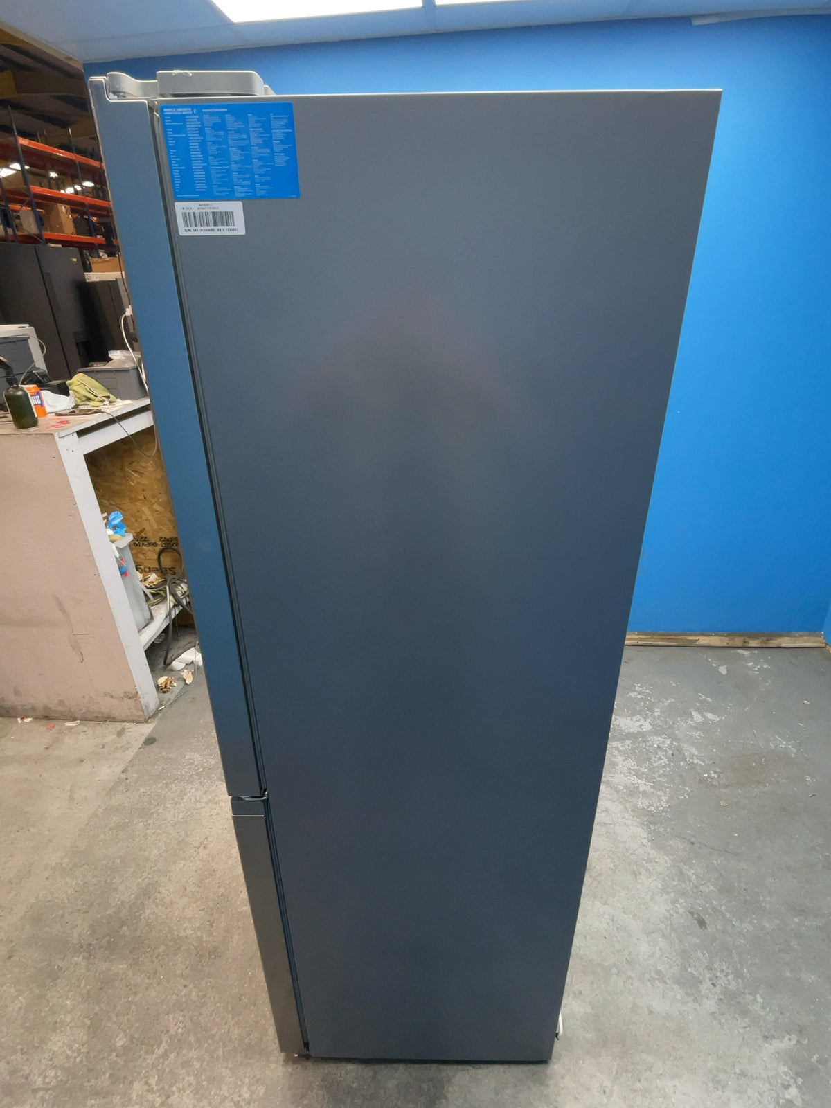 #GRC-165-257 - Midea 54.7cm Fridge Freezer – 273L, Silver, Total No Frost, Water Dispenser