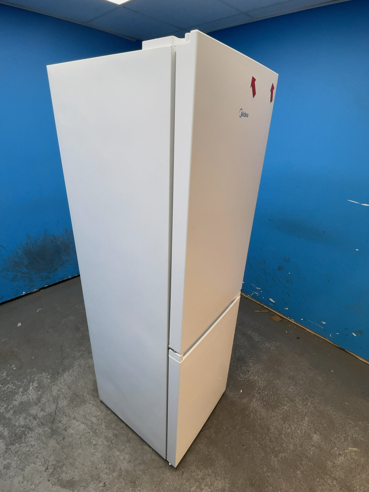 #GRC-165-258 - Midea 54.7cm Fridge Freezer – 273L, White, Total No Frost