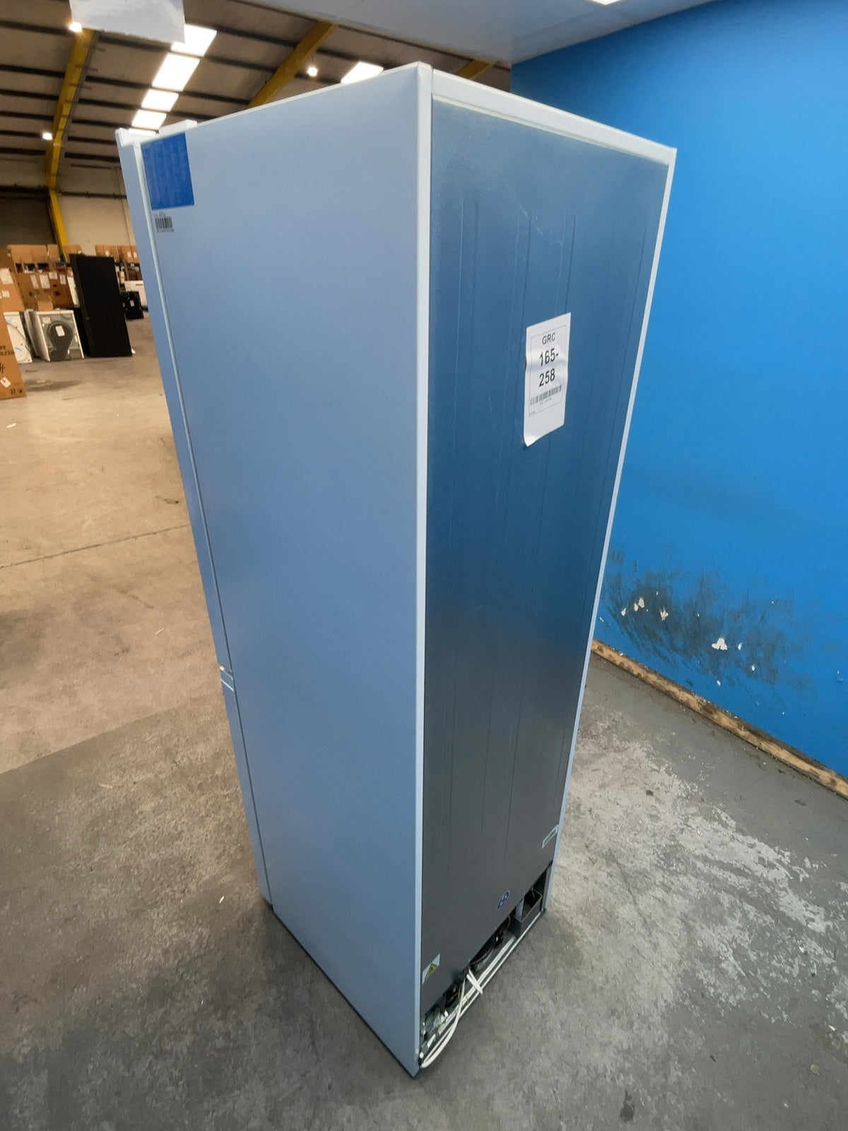 #GRC-165-258 - Midea 54.7cm Fridge Freezer – 273L, White, Total No Frost