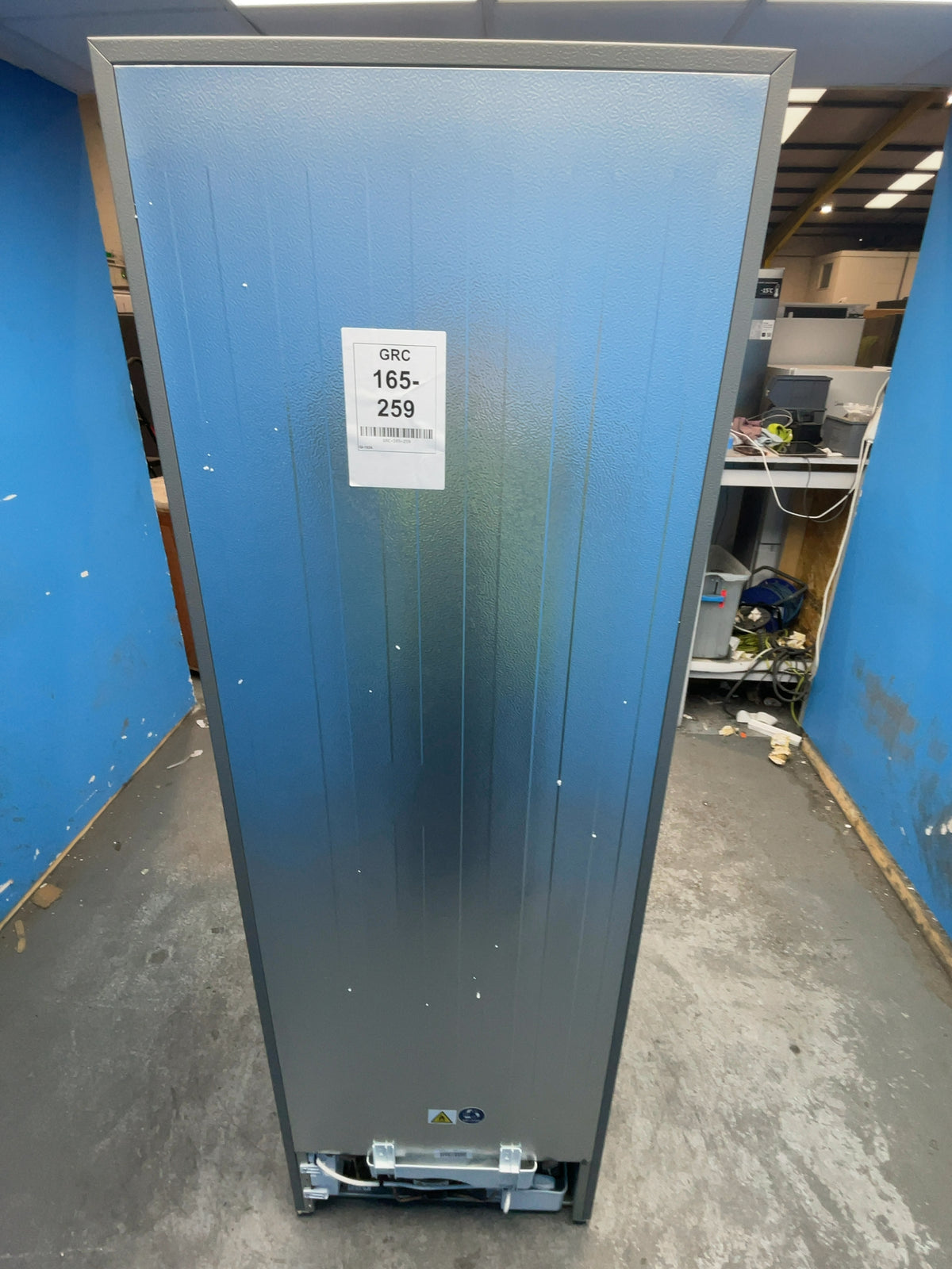 #GRC-165-259 - Midea 60/40 Total No Frost Fridge Freezer – 310L Capacity, Inox