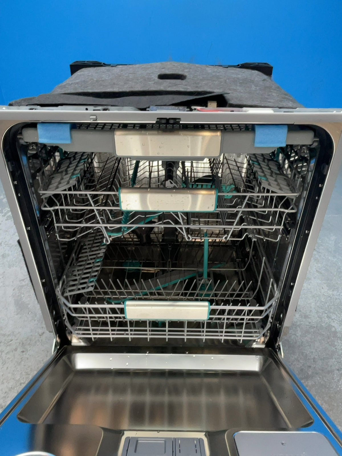 #GRC-165-280 - Hisense 60cm Integrated Dishwasher – 16 Place Settings, WiFi Connected, A Rated