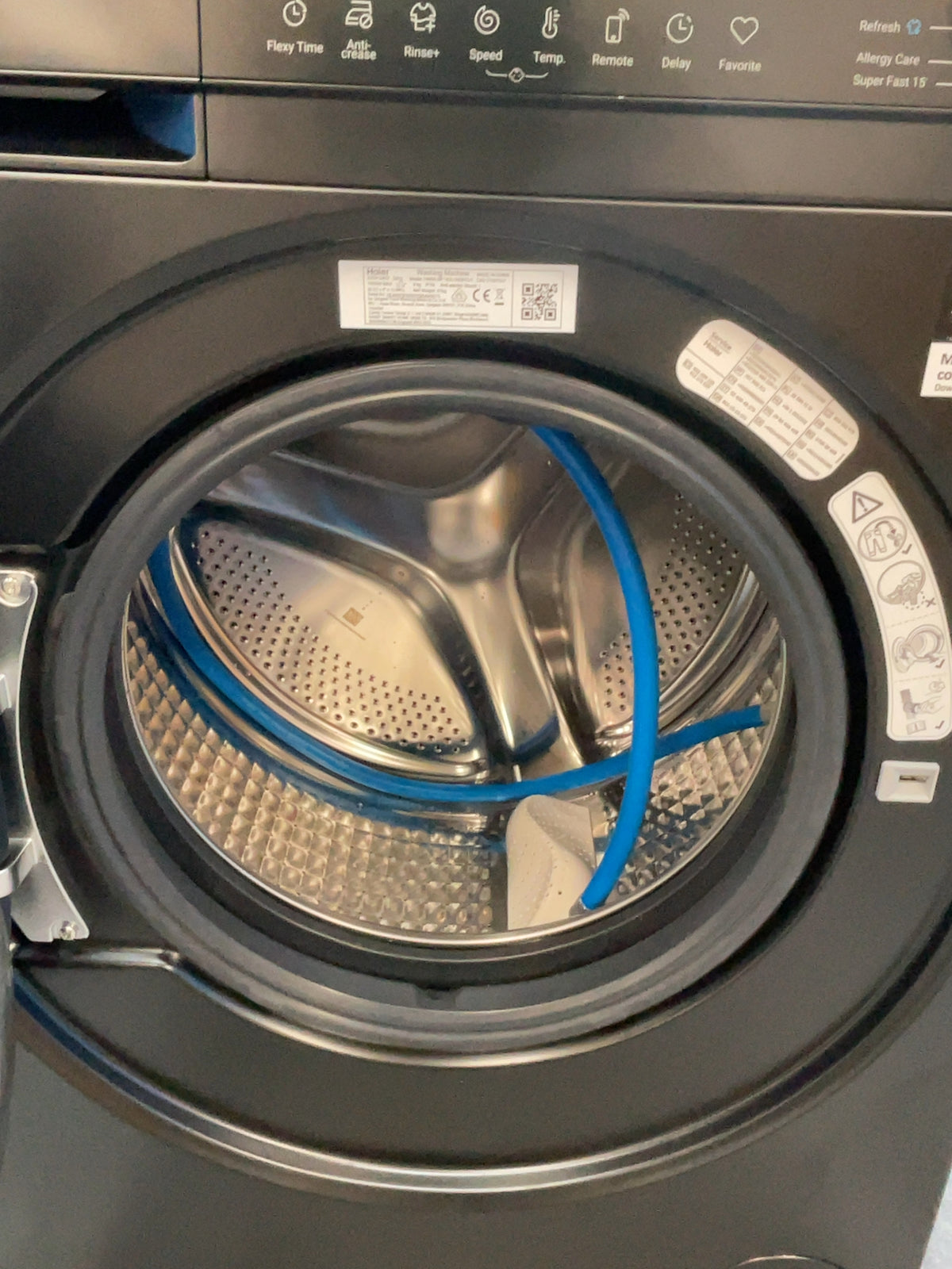 #GRC-165-428 - Haier X Series 5 9kg 1400rpm Washing Machine – Smart AI, Steam Refresh, Graphite