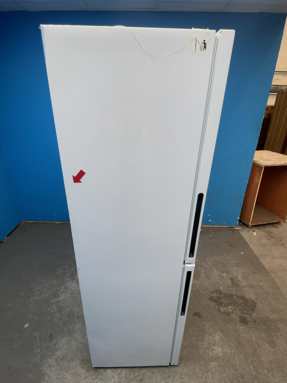 #GRC-165-453 - Hoover 54cm Fridge Freezer – 246L, White, Low Frost, Smart WiFi, Water Dispenser
