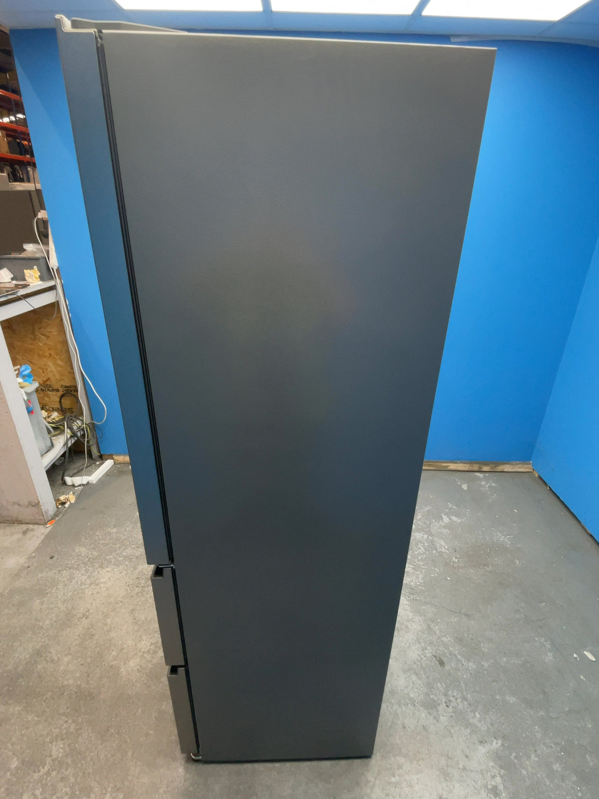 #GRC-165-596 - Haier 54.5cm 60/40 Fridge Freezer – 300L, Inox, Total No Frost, Smart WiFi