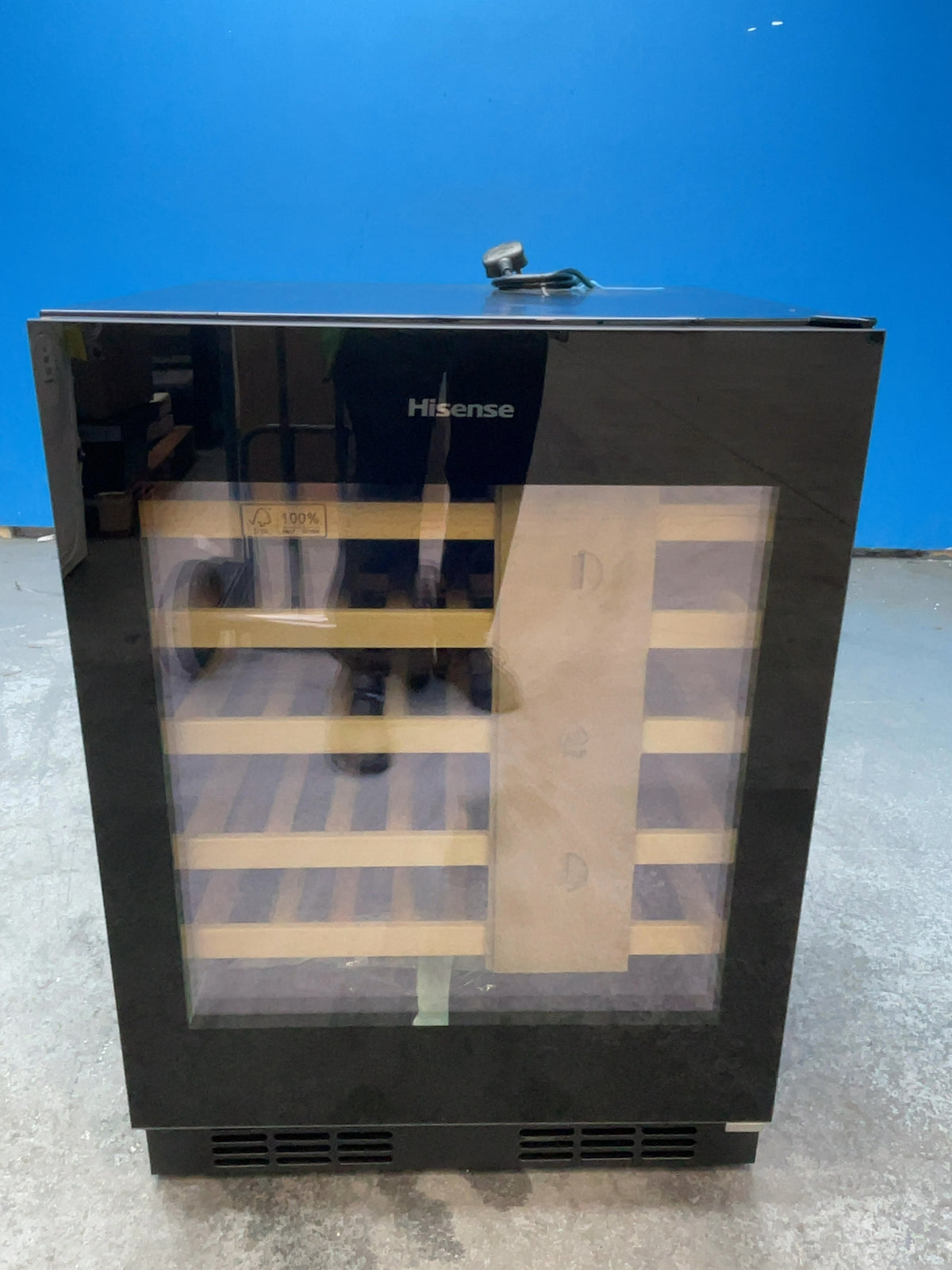 #GRC-165-790 - Hisense 46 Bottle Built-In Wine Cooler – Reversible Door, Touch Controls