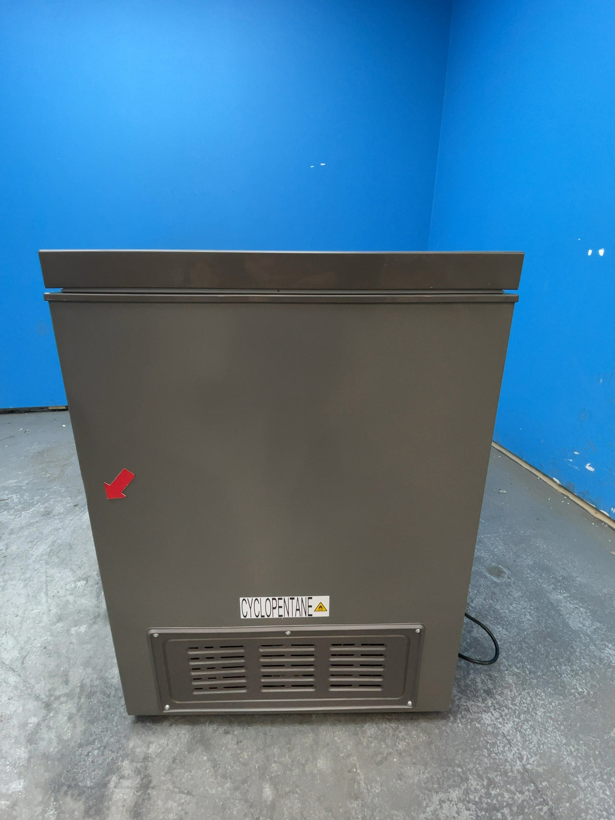 #GRC-165-793 - Hisense 277L Chest Freezer – Total No Frost, Winter Guard, Grey