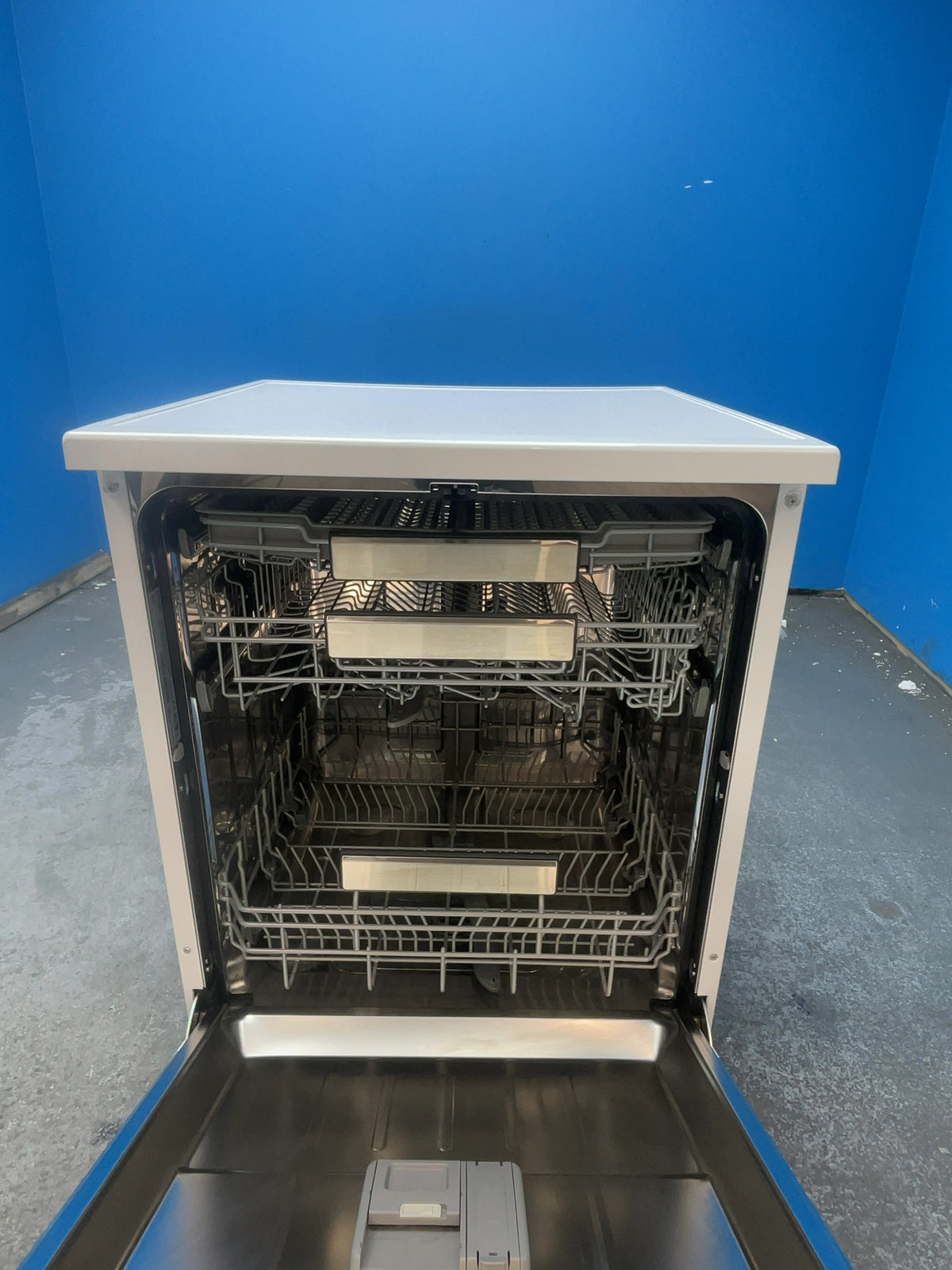 #GRC-165-830 - Samsung Series 7 Dishwasher – 14 Place Settings, SmartThings Wi-Fi, AutoRelease Dry