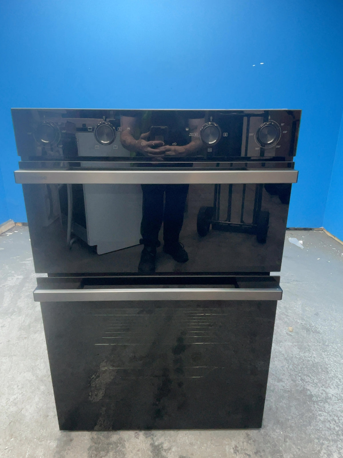 #GRC-165-831 - Hisense Built In Electric Double Oven – Air Fry Mode, Catalytic Liners, Black