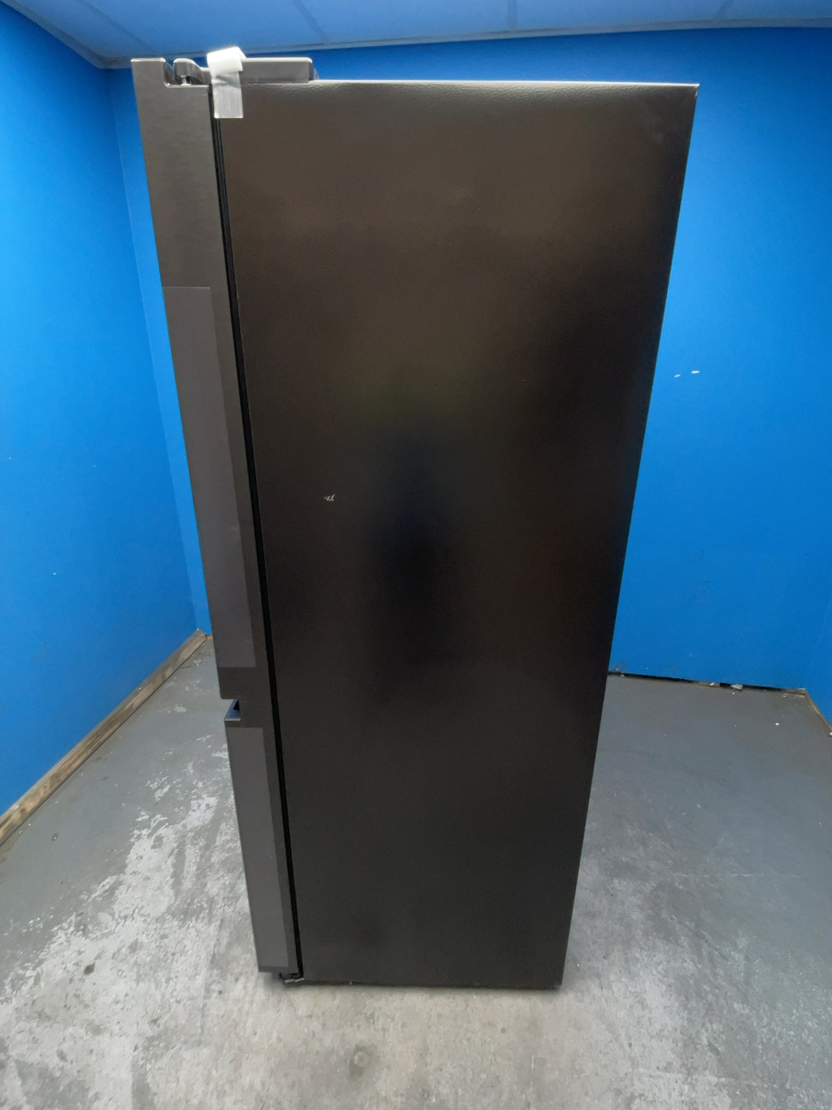 #GRC-165-851 - Hisense American Style Fridge Freezer – 614L, Black Steel, Total No Frost