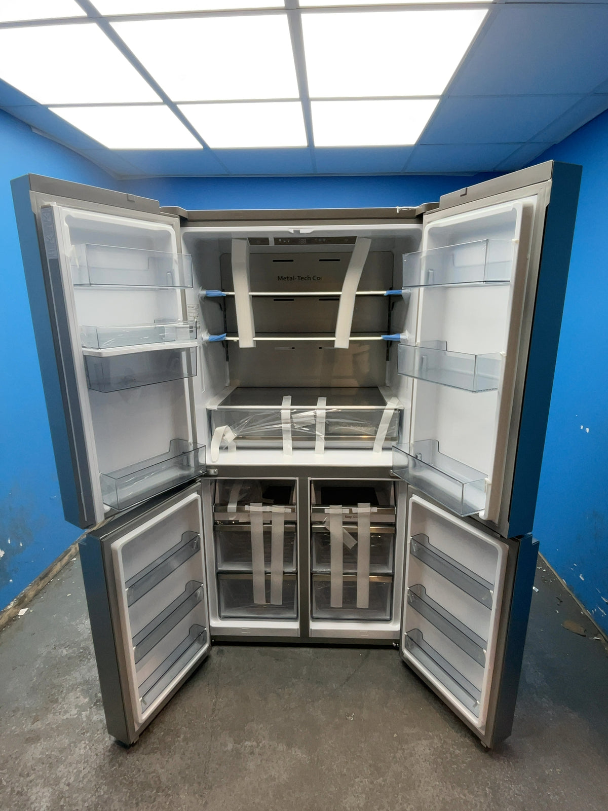 #GRC-165-854 - Hisense American Style Fridge Freezer – 606L, Stainless Steel, Total No Frost