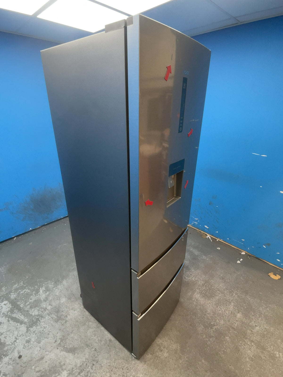 #GRC-165-965 - Haier HETR3619FWMG 60cm 70/30 Fridge Freezer – Total No Frost, Non-Plumbed Water Dispenser, MyZone Drawer, Silver
