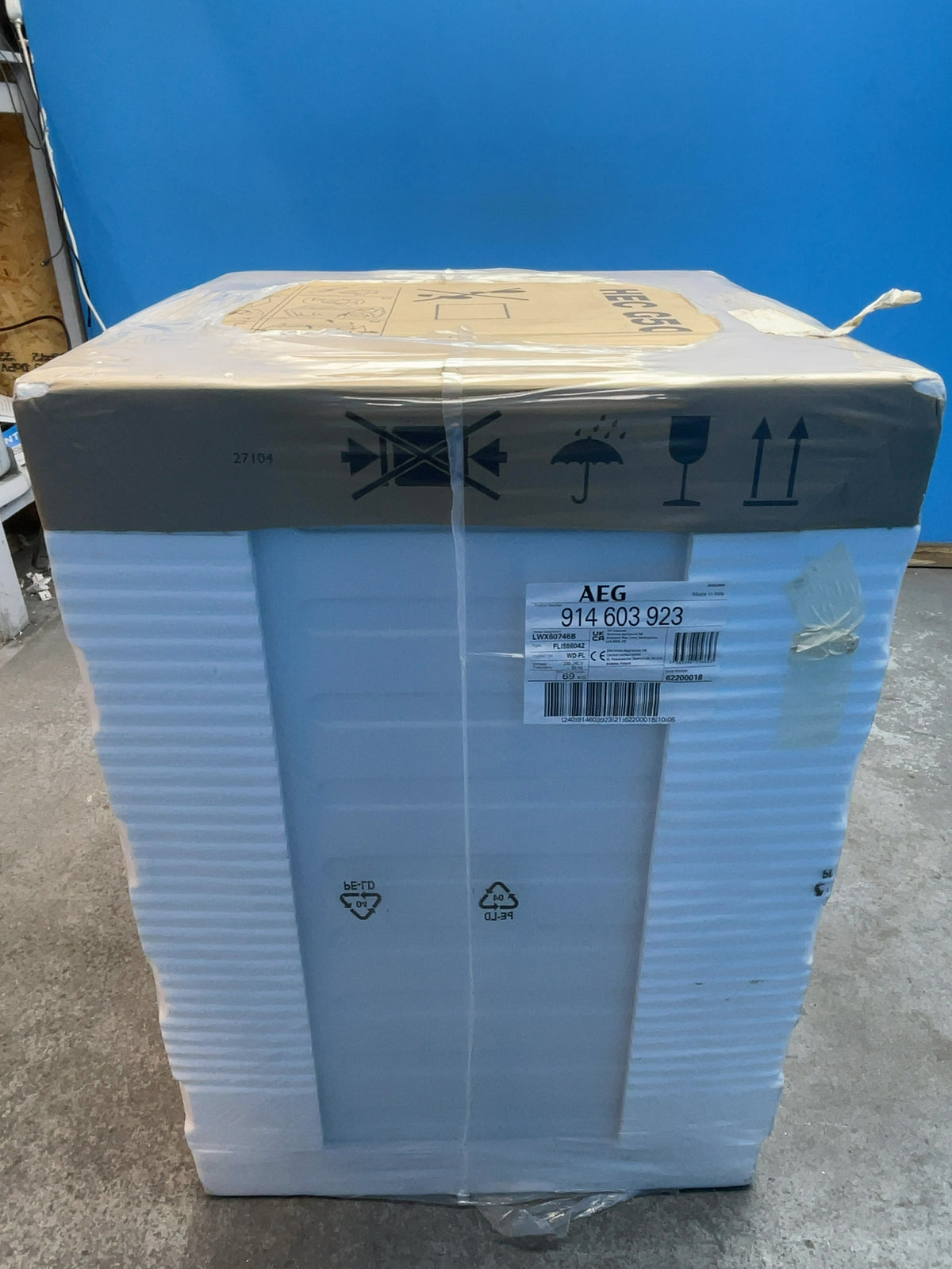#GRC-165-999 - AEG 7kg/4kg ProSense Washer Dryer – 1600 Spin, AutoSense, White