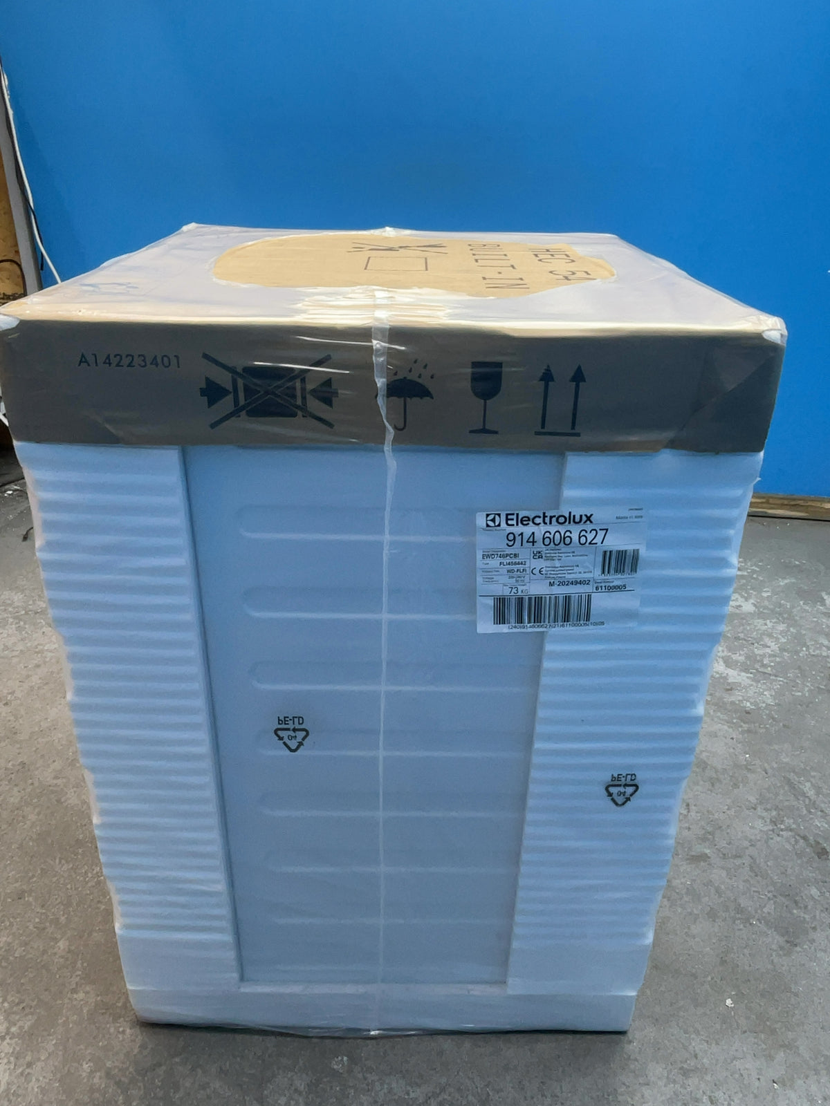 #GRC-166-012 - Electrolux Integrated Washer Dryer – 7kg Wash, 4kg Dry, 1600rpm, White