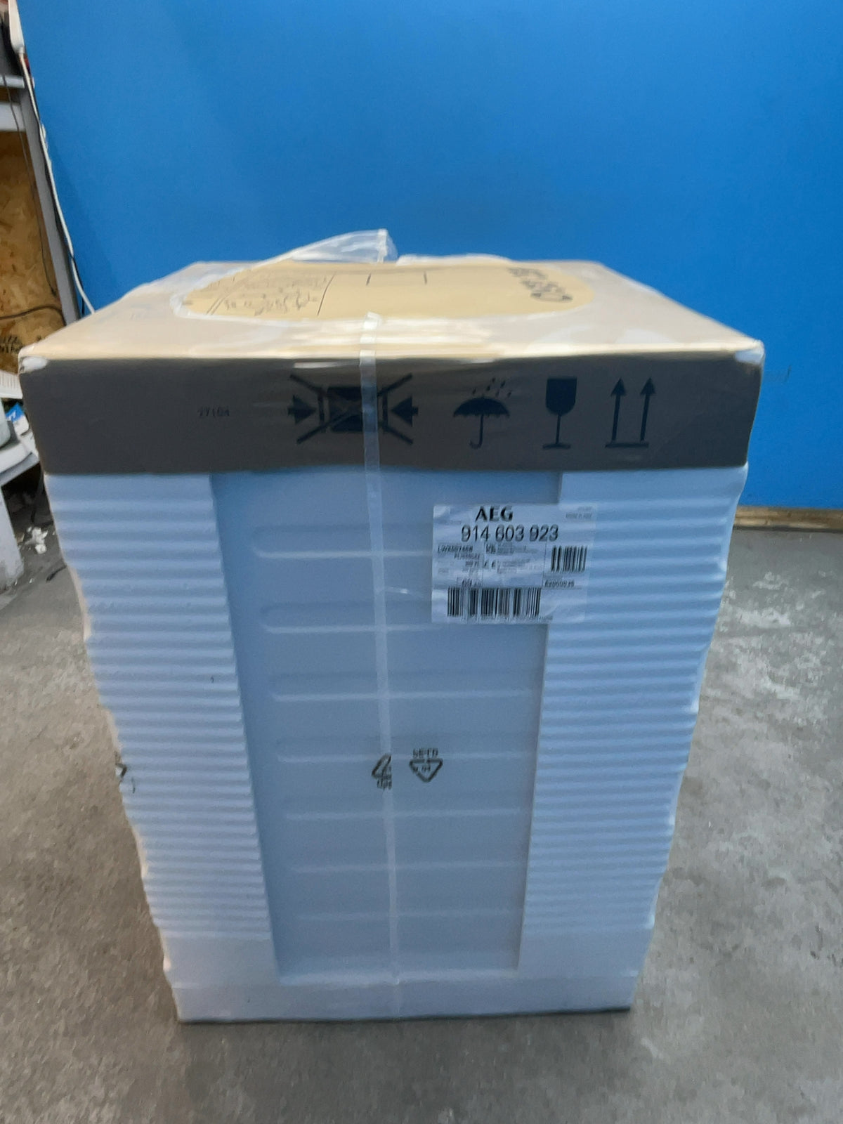 #GRC-166-013 - AEG 7kg/4kg ProSense Washer Dryer – 1600 Spin, AutoSense, White